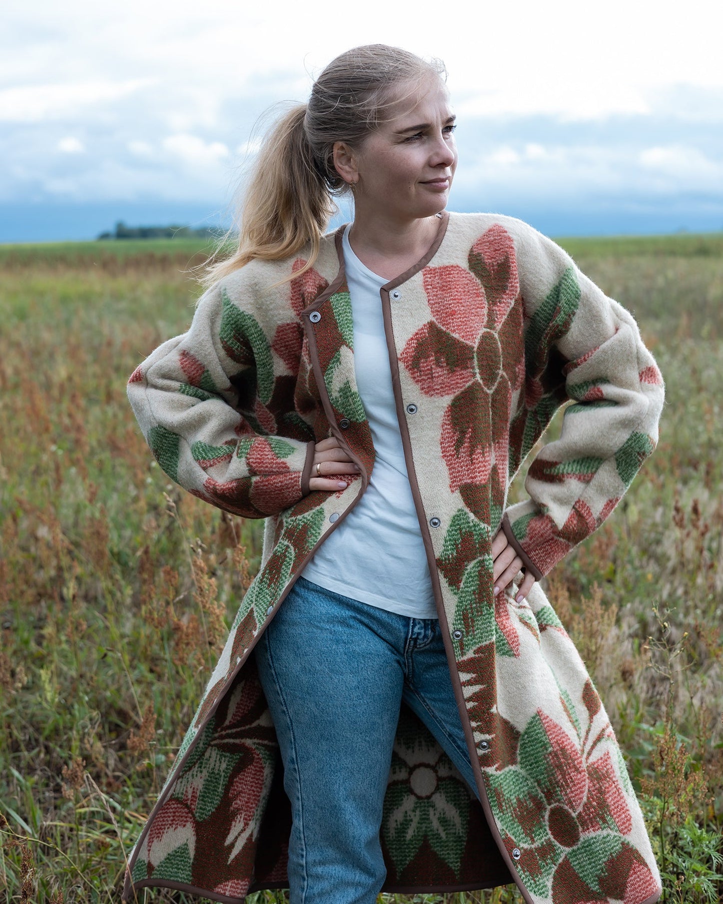 front view upcycled wool coat M/L handmade from vintage blanket