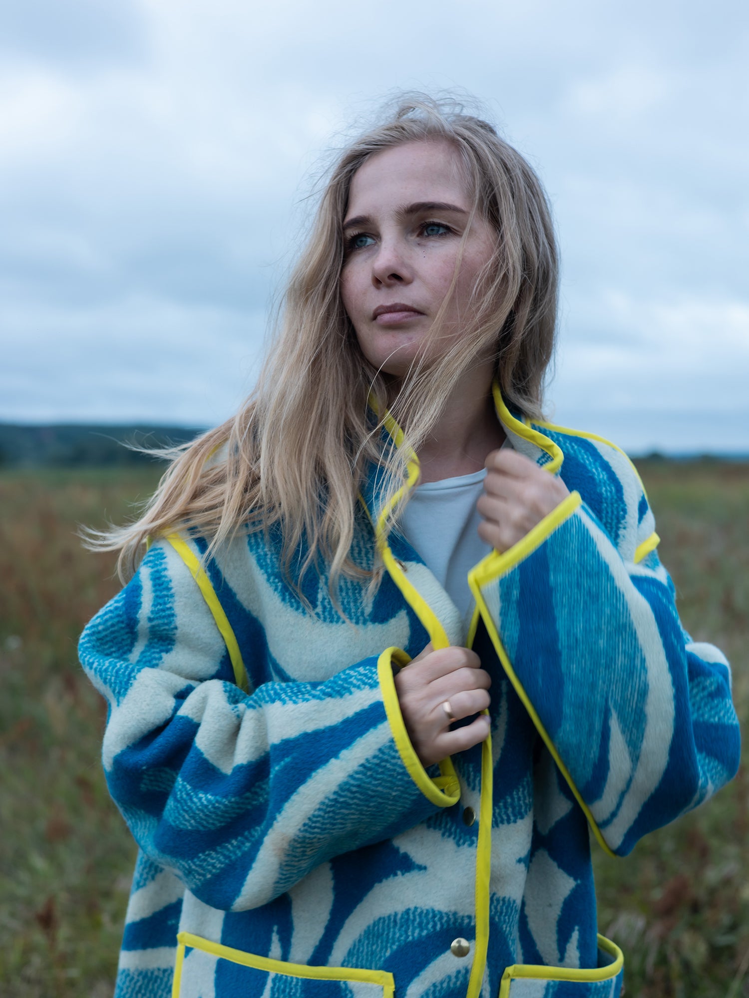 100% wool texture close-up breathable unlined coat