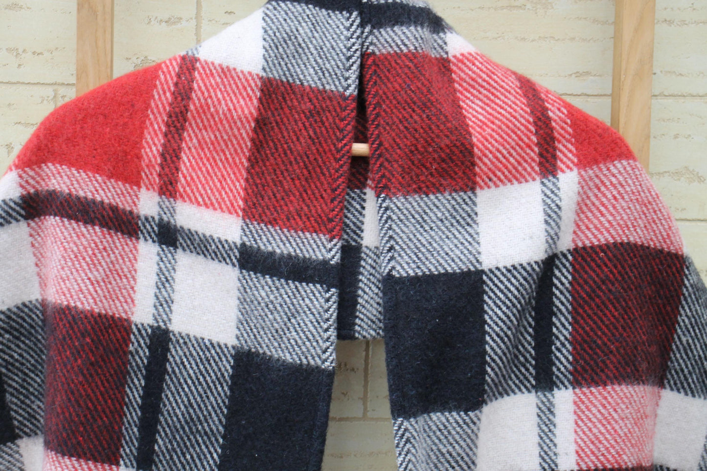 Wool scarf,black red white scarf,wool hood,wool snood,wool head scarf, Checkered wool scarf women,Vintage Plaid Scarf,Upcycled Blanket Scarf