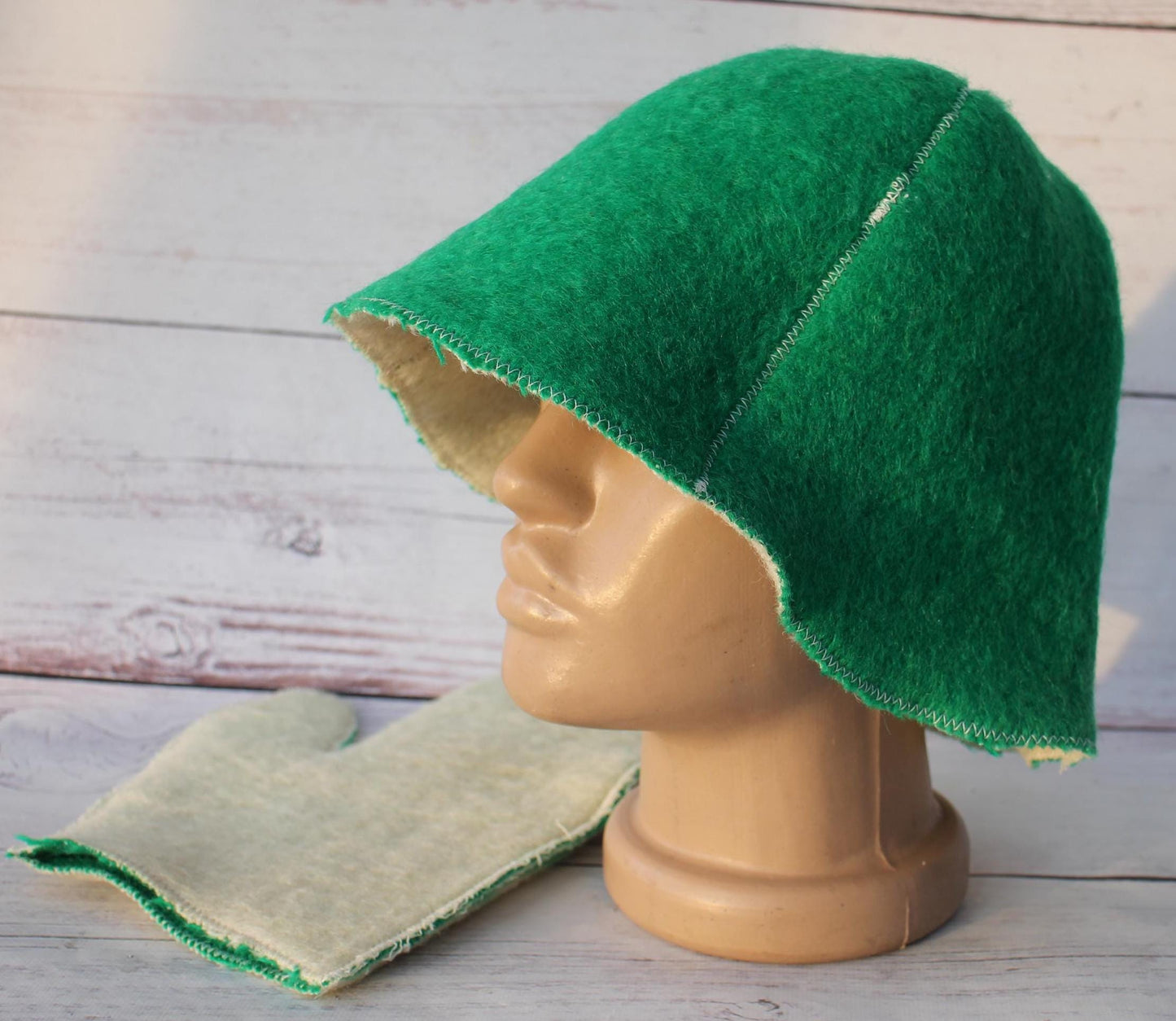 Wool sauna hat mitten natural, handmade felted bath hat, ecoriendly wool hat recycled blanket hat, green sauna cap,gift for sauna lovers.