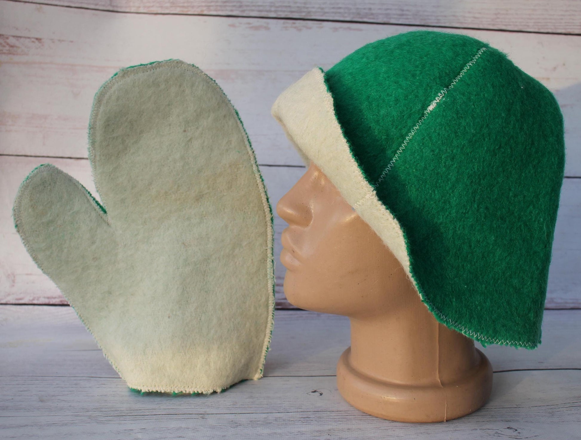 Wool sauna hat mitten natural, handmade felted bath hat, ecoriendly wool hat recycled blanket hat, green sauna cap,gift for sauna lovers.