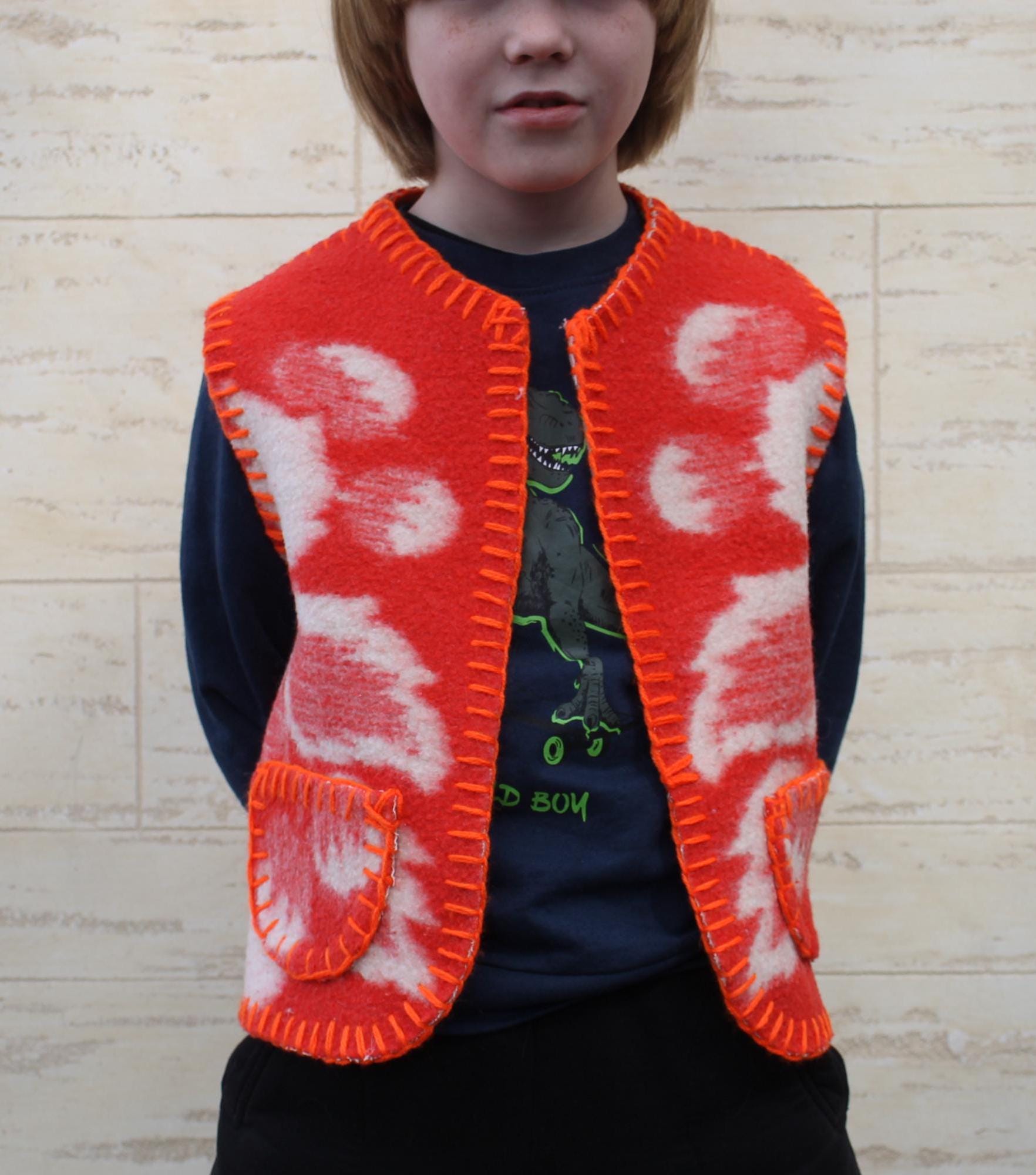 Wool Kids Vest Blanket,Vintage Upcycled Wool Gilet for Boys Girls,Handmade Warm Toddler red Vest Size 5–8 Years,fleece vest,unique kids gift