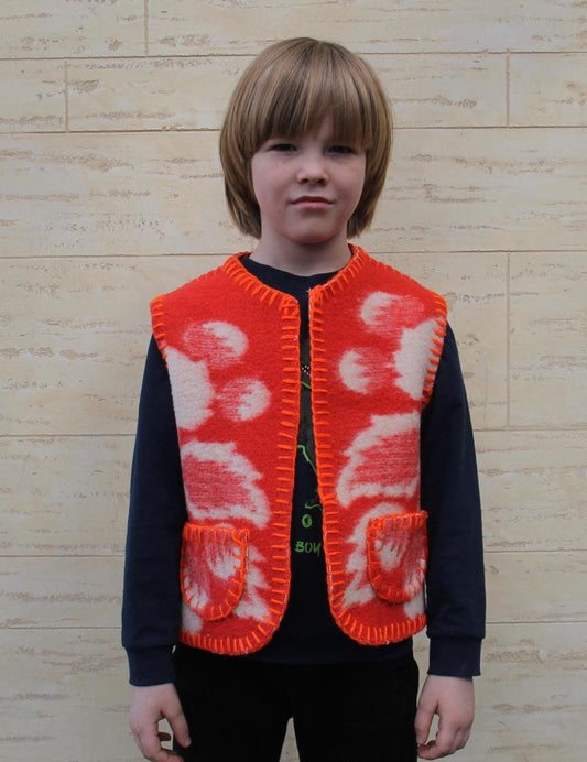 Wool Kids Vest Blanket,Vintage Upcycled Wool Gilet for Boys Girls,Handmade Warm Toddler red Vest Size 5–8 Years,fleece vest,unique kids gift