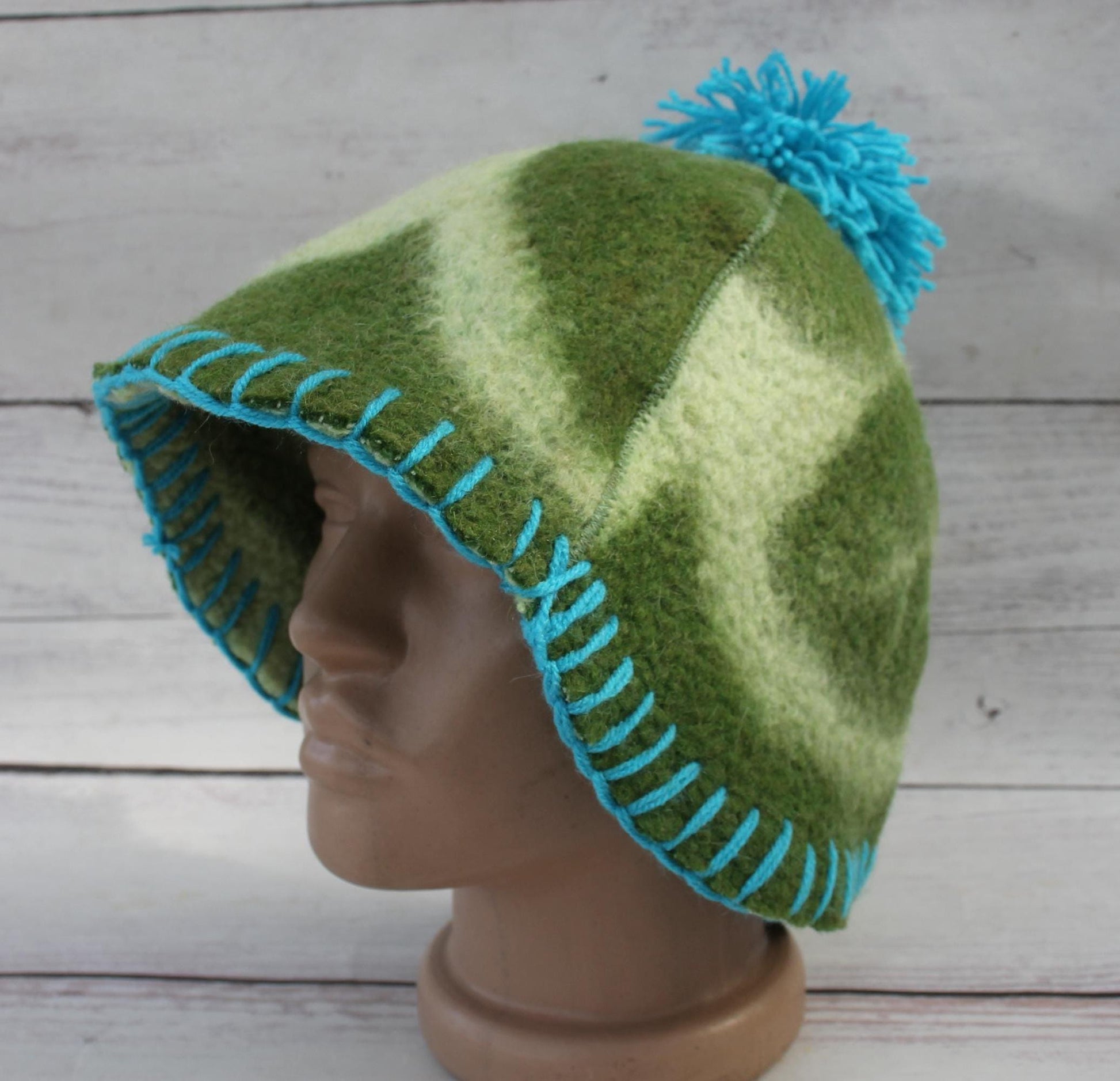 100% wool sauna hat thick,thick large hat for a bath,organic sauna hat,embrodiered green hat cool,handmade banya hat vegan,sauna accessories