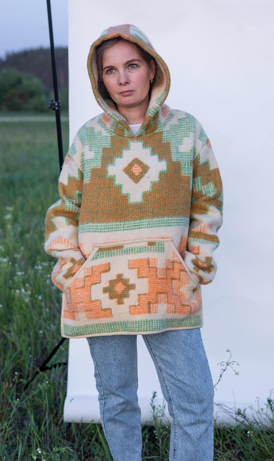 Upcycled Wool Blanket Hoodie, Ethnic Print Pullover Warm and Cozy Size M/L,wool hoodie mens,vintage hooded coat,hudson bay coat, jacket.