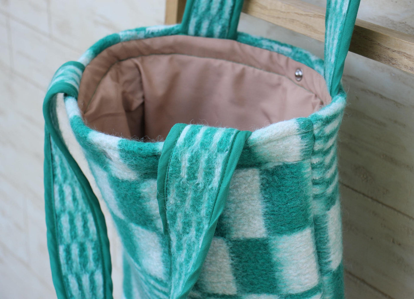 Green Wool Tote Bag Made from Vintage Blanket, Long Handles, Lined with Snap Closure, Upcycled Wool Shoulder Bag,Soft Cozy Handmade Tote
