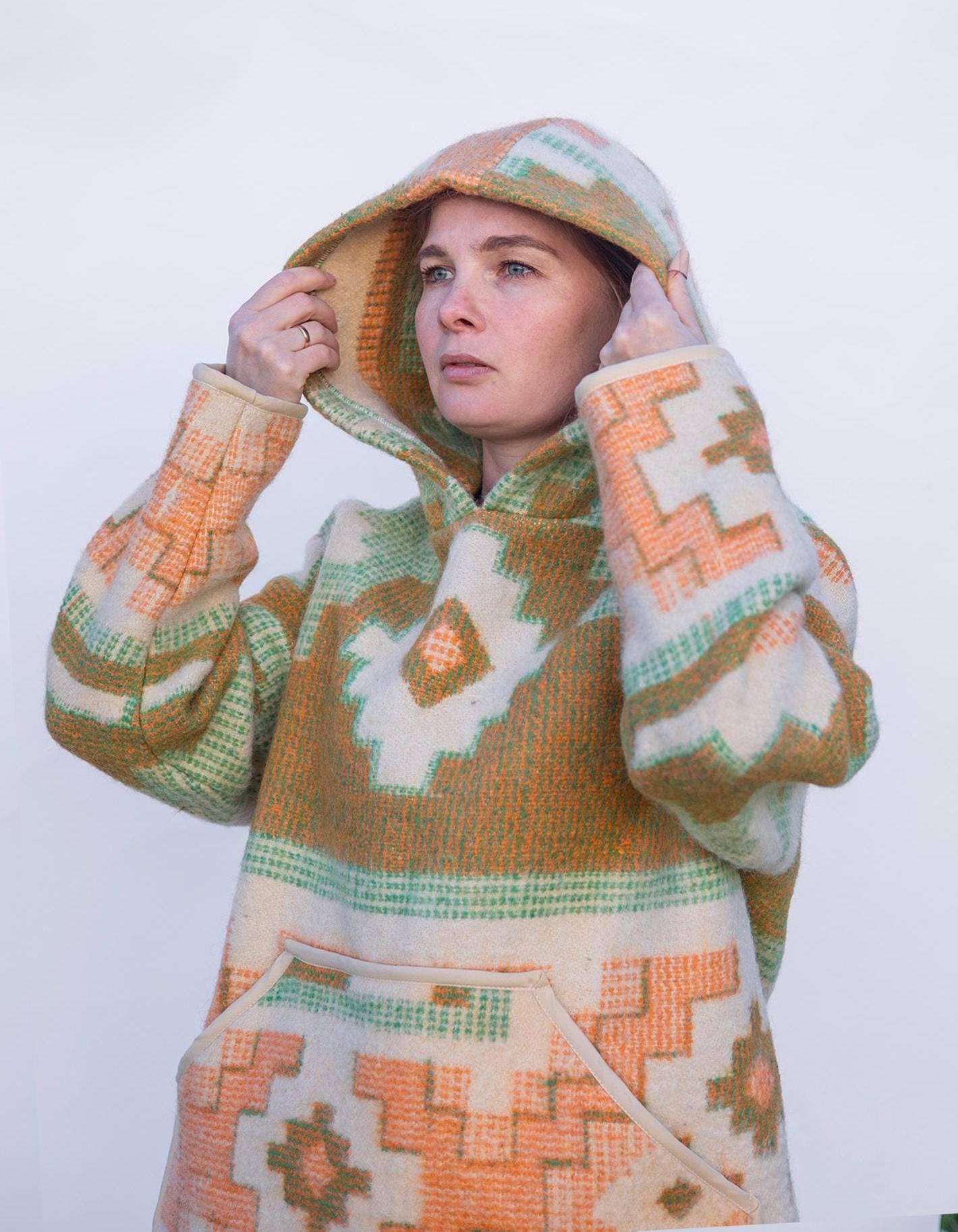 Upcycled Wool Blanket Hoodie, Ethnic Print Pullover Warm and Cozy Size M/L,wool hoodie mens,vintage hooded coat,hudson bay coat, jacket.