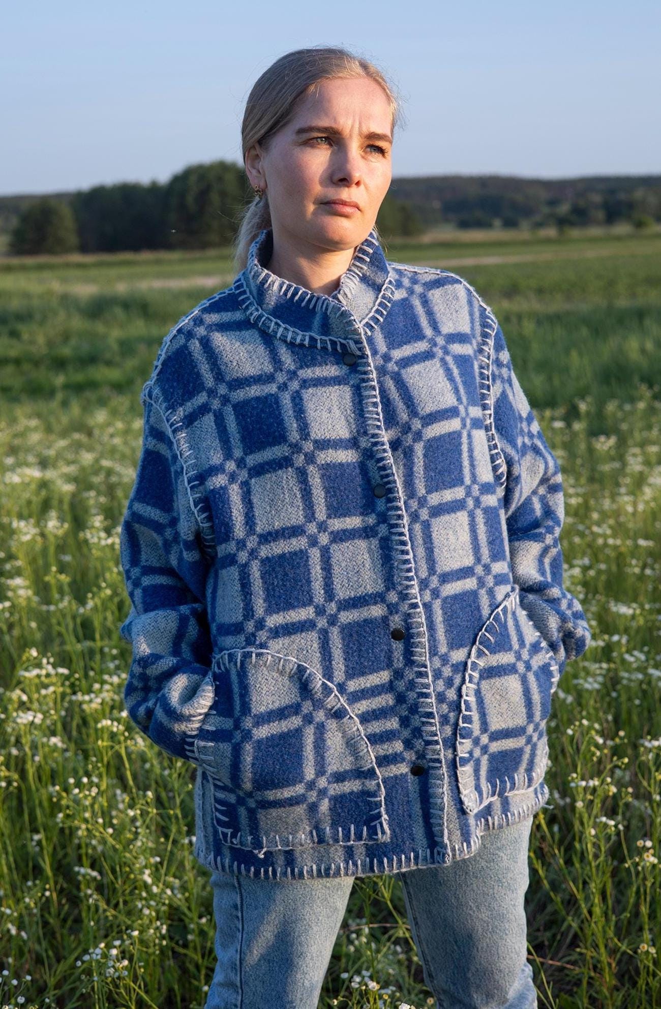 Vintage Blue Wool Jacket Women’s Size L, Upcycled Blanket Coat, Oversized Retro Checkered Jacket, Outerwear, Cozy Fall Winter Gift,upcycling