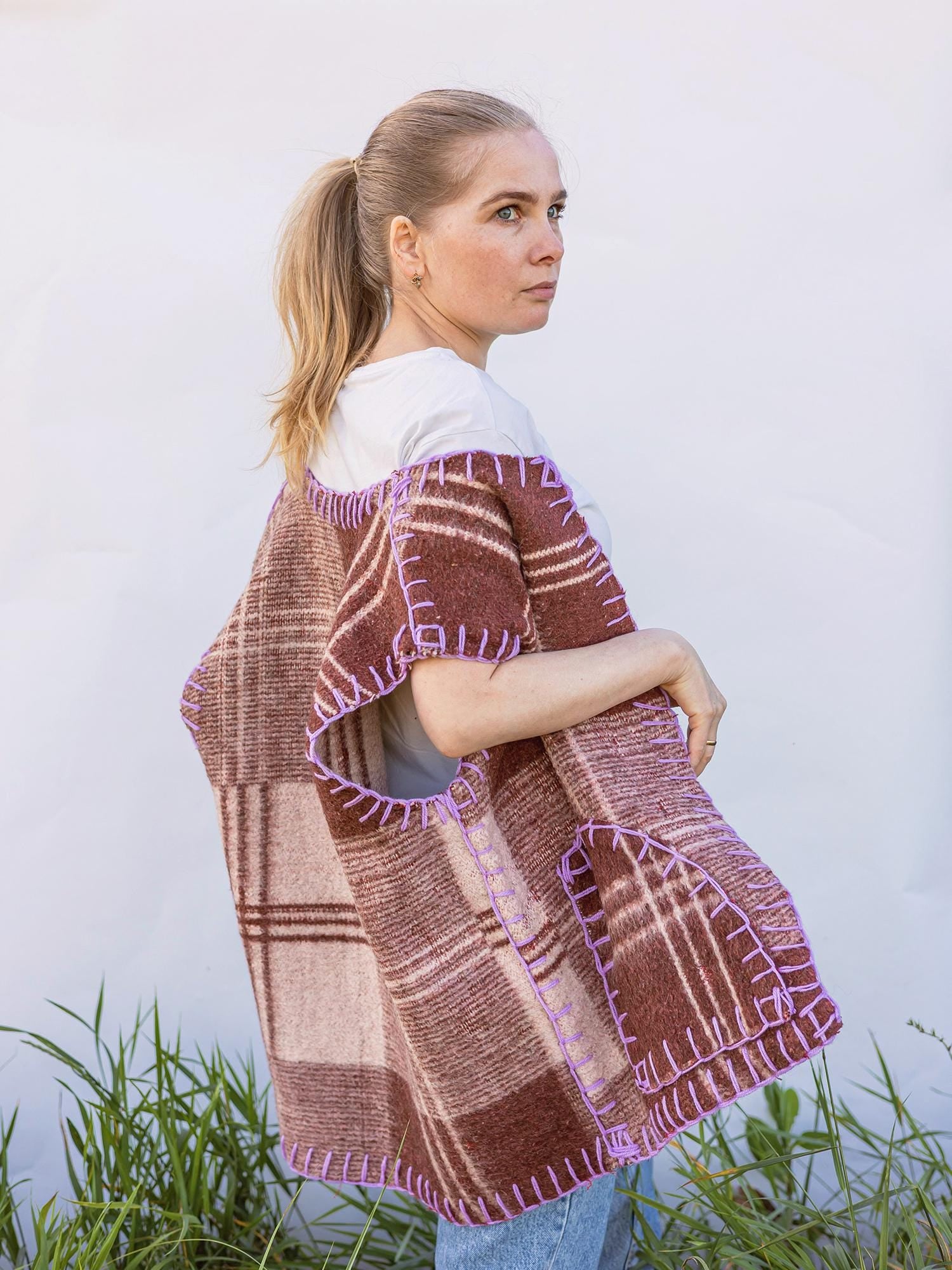 Vest Size M L,Upcycled Brown Plaid Wool Vest Blanket,Women's Handmade Warm Sleeveless Jacket,vintage wool vest,upcycled clothing for women.