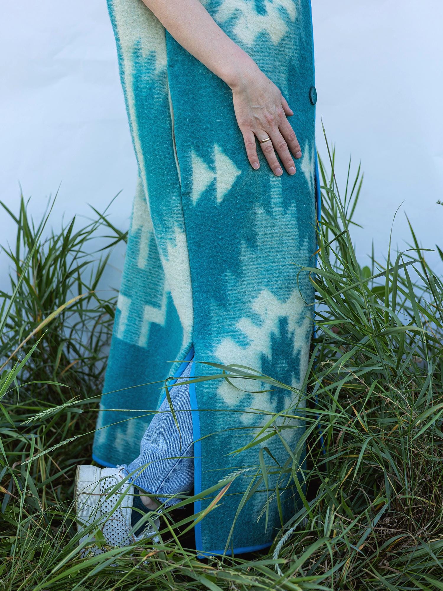 Vintage Wool Blanket Vest Size 46–48 M L, Handmade Long Sleeveless Coat Upcycled Blue Boho Outerwear One of a Kind Warm Layer,blanket coat.