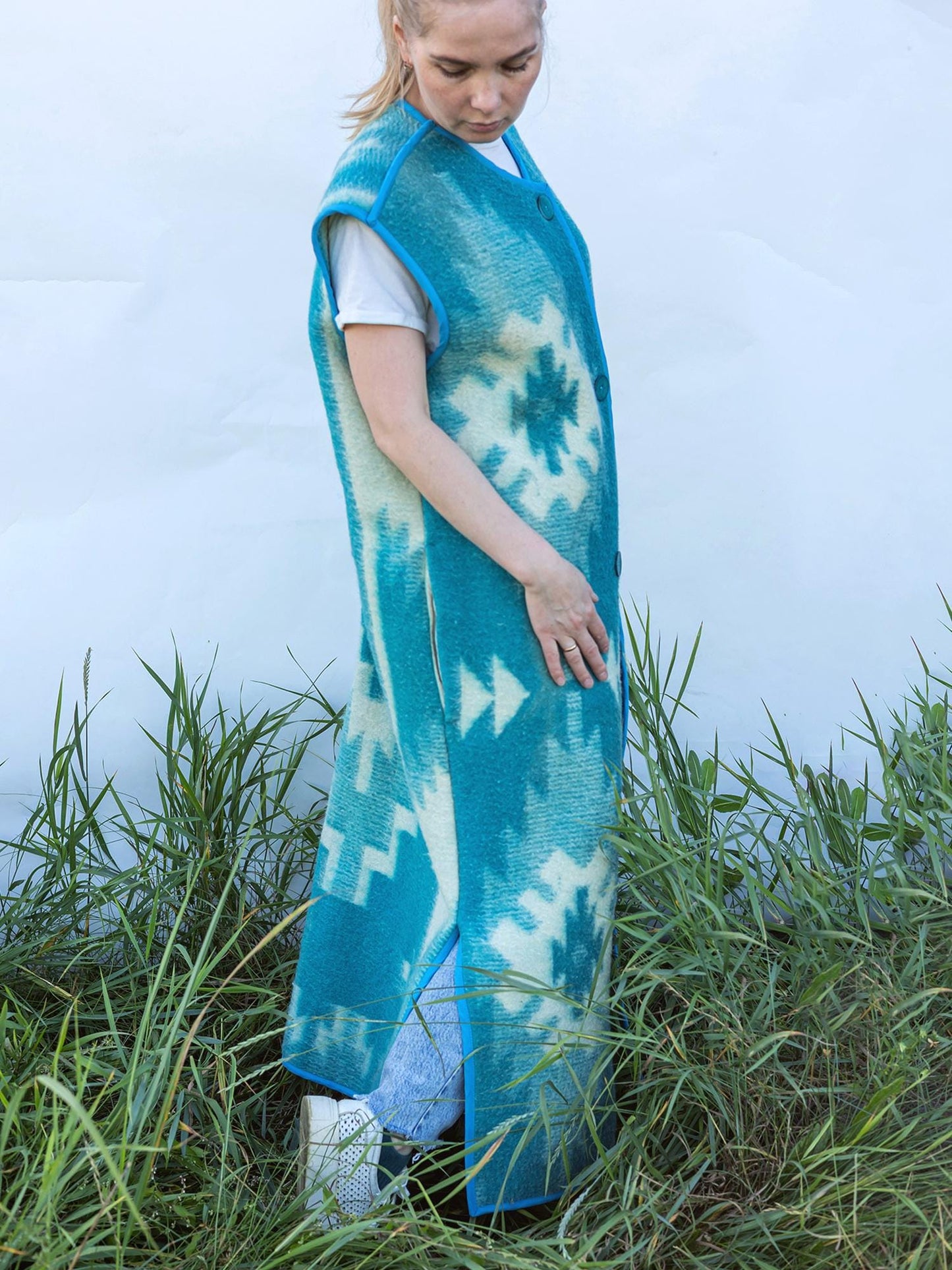 Vintage Wool Blanket Vest Size 46–48 M L, Handmade Long Sleeveless Coat Upcycled Blue Boho Outerwear One of a Kind Warm Layer,blanket coat.