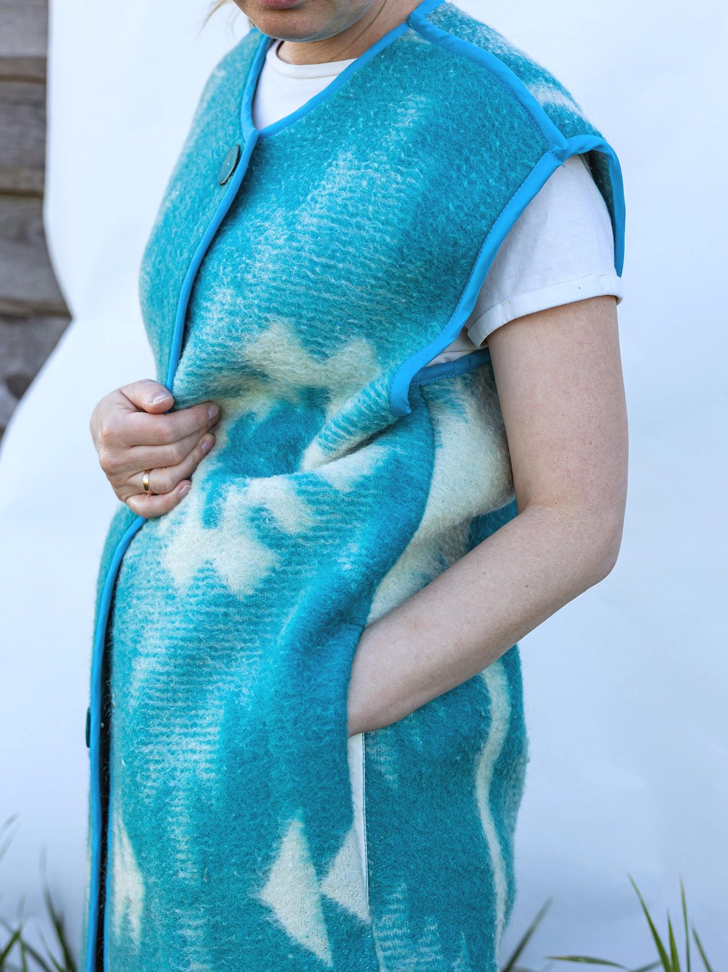 Vintage Wool Blanket Vest Size 46–48 M L, Handmade Long Sleeveless Coat Upcycled Blue Boho Outerwear One of a Kind Warm Layer,blanket coat.