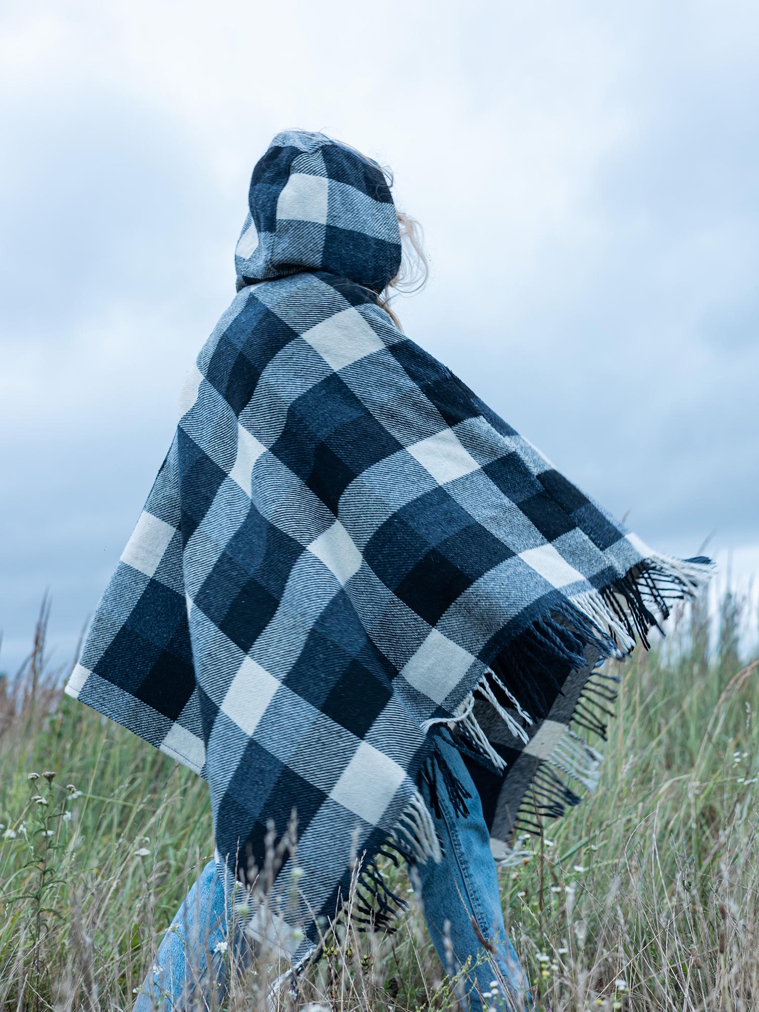Wool Poncho with Hood from Upcycled Blanket, Oversized Wool Cape 107×122 cm Black White Checkered, plaid hooded poncho,openfront wool poncho