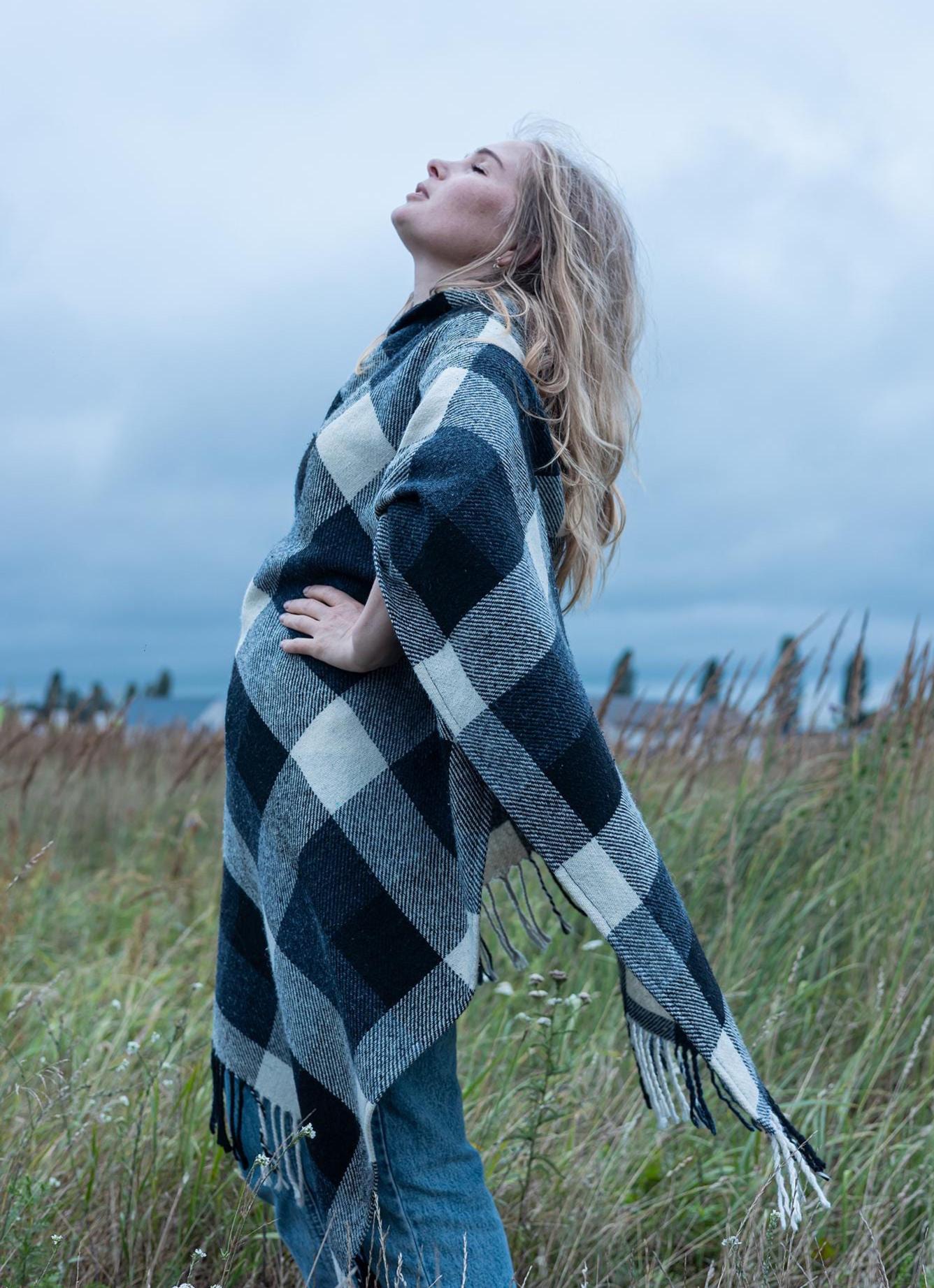 Wool Poncho with Hood from Upcycled Blanket, Oversized Wool Cape 107×122 cm Black White Checkered, plaid hooded poncho,openfront wool poncho