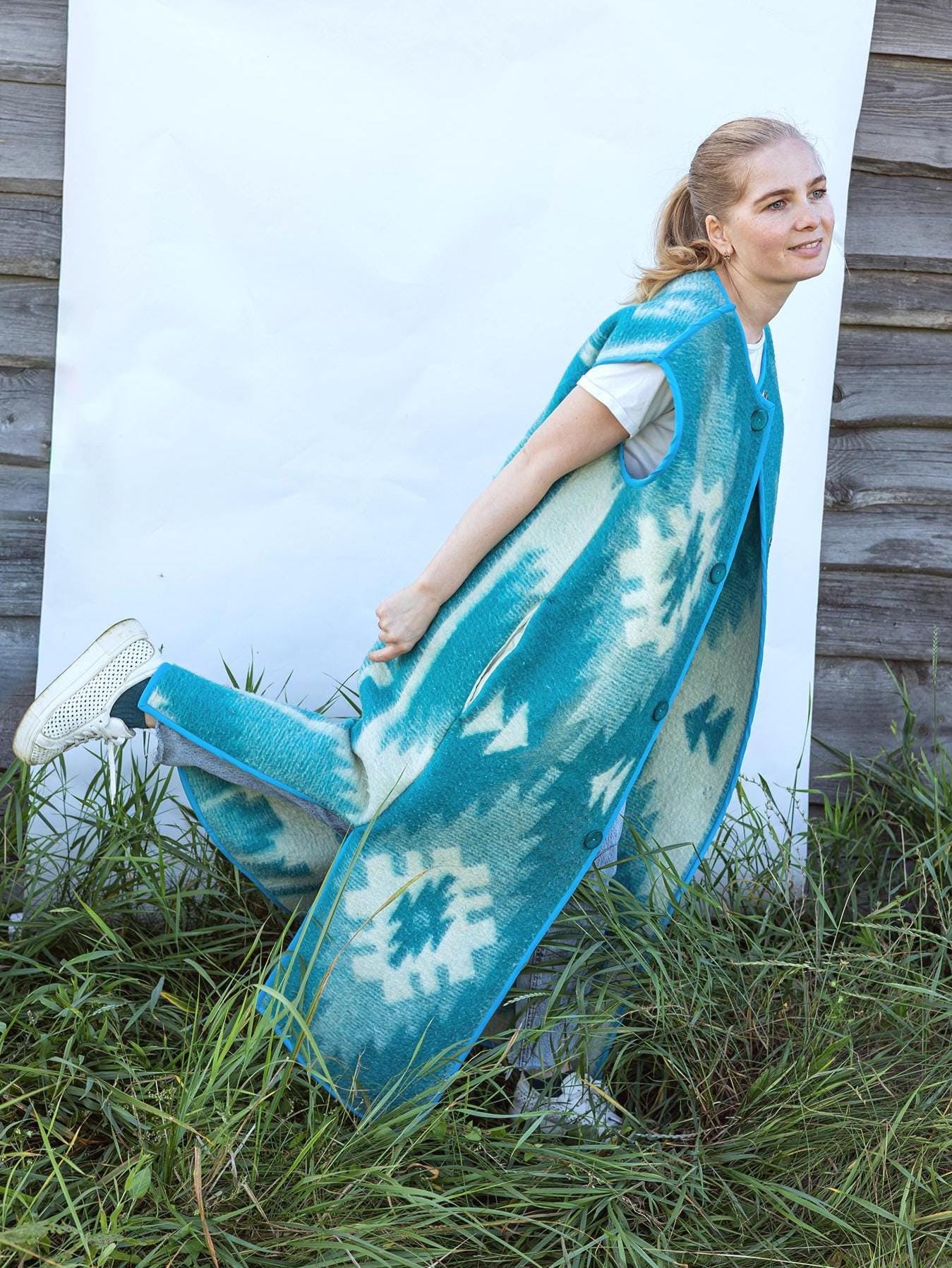 Vintage Wool Blanket Vest Size 46–48 M L, Handmade Long Sleeveless Coat Upcycled Blue Boho Outerwear One of a Kind Warm Layer,blanket coat.