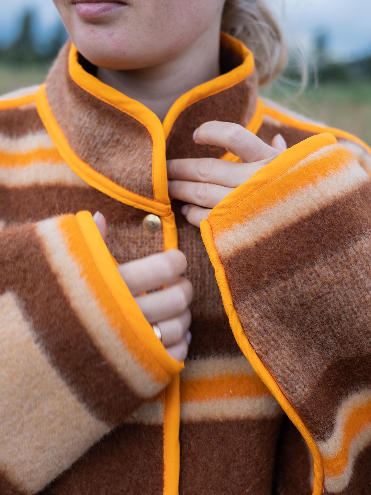 Vintage Wool Blanket Jacket L, Handmade Upcycled Coat, Eco Wool Jacket for Women, Brown Orange Recycled Blanket Coat, Oversize Retro Jacket