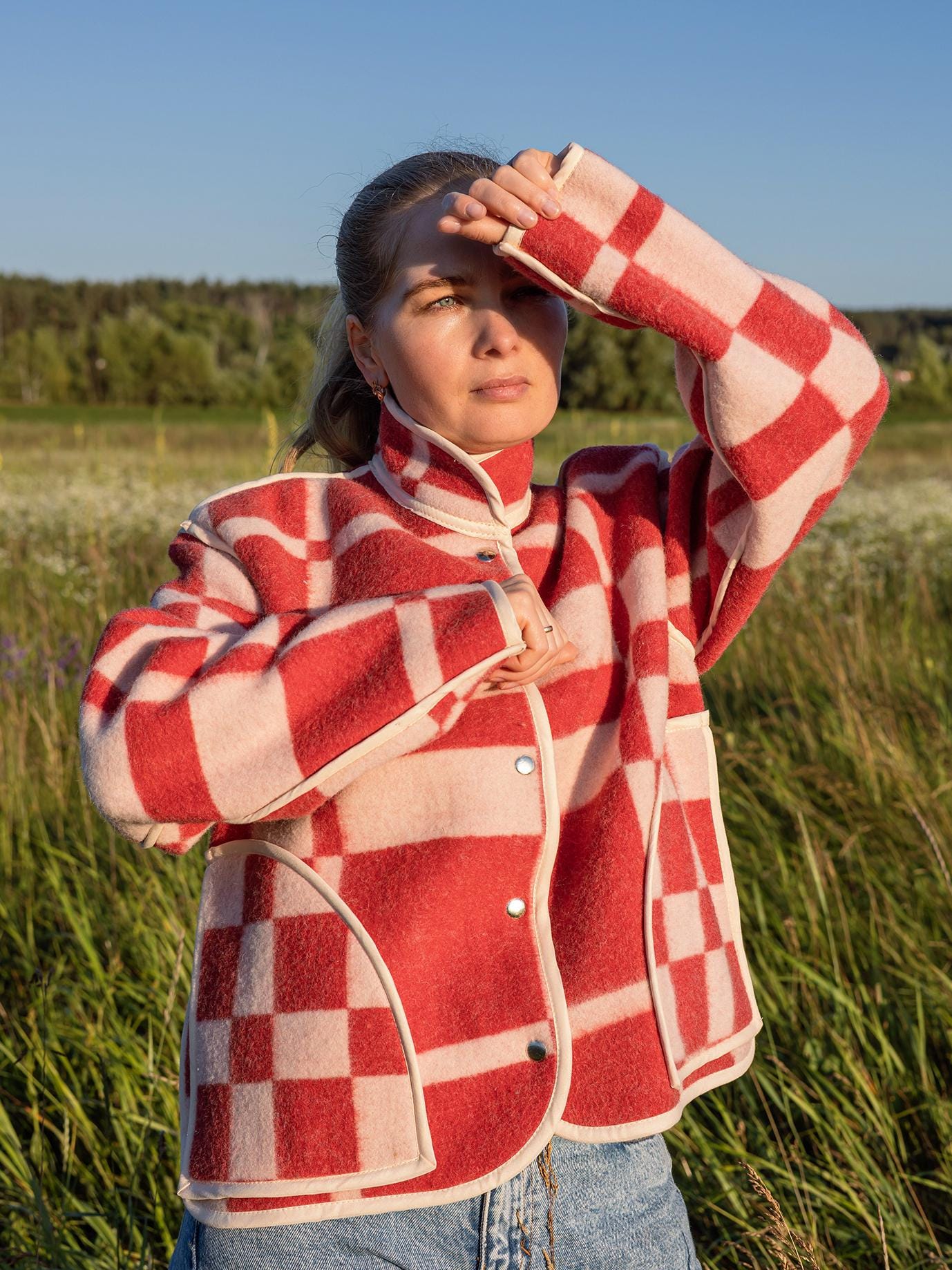 Upcycled Wool Blanket Jacket Red Checkered – Handmade Warm Coat M (44–46) Oversize, Vintage Wool Outerwear Women
