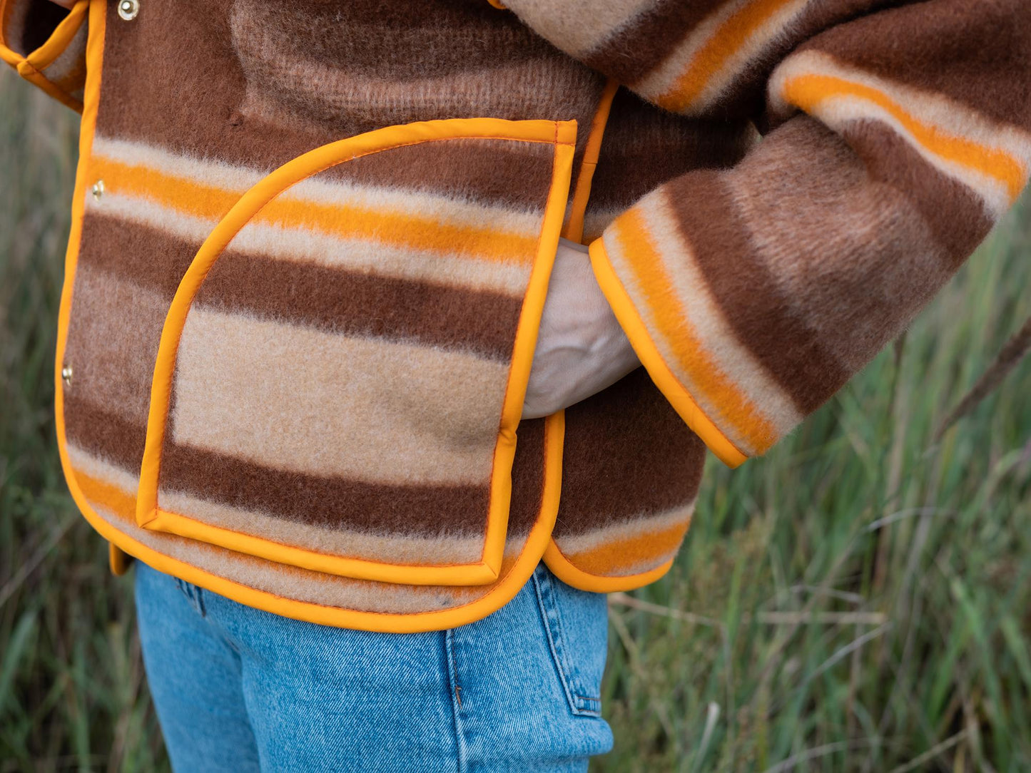 Vintage Wool Blanket Jacket L, Handmade Upcycled Coat, Eco Wool Jacket for Women, Brown Orange Recycled Blanket Coat, Oversize Retro Jacket