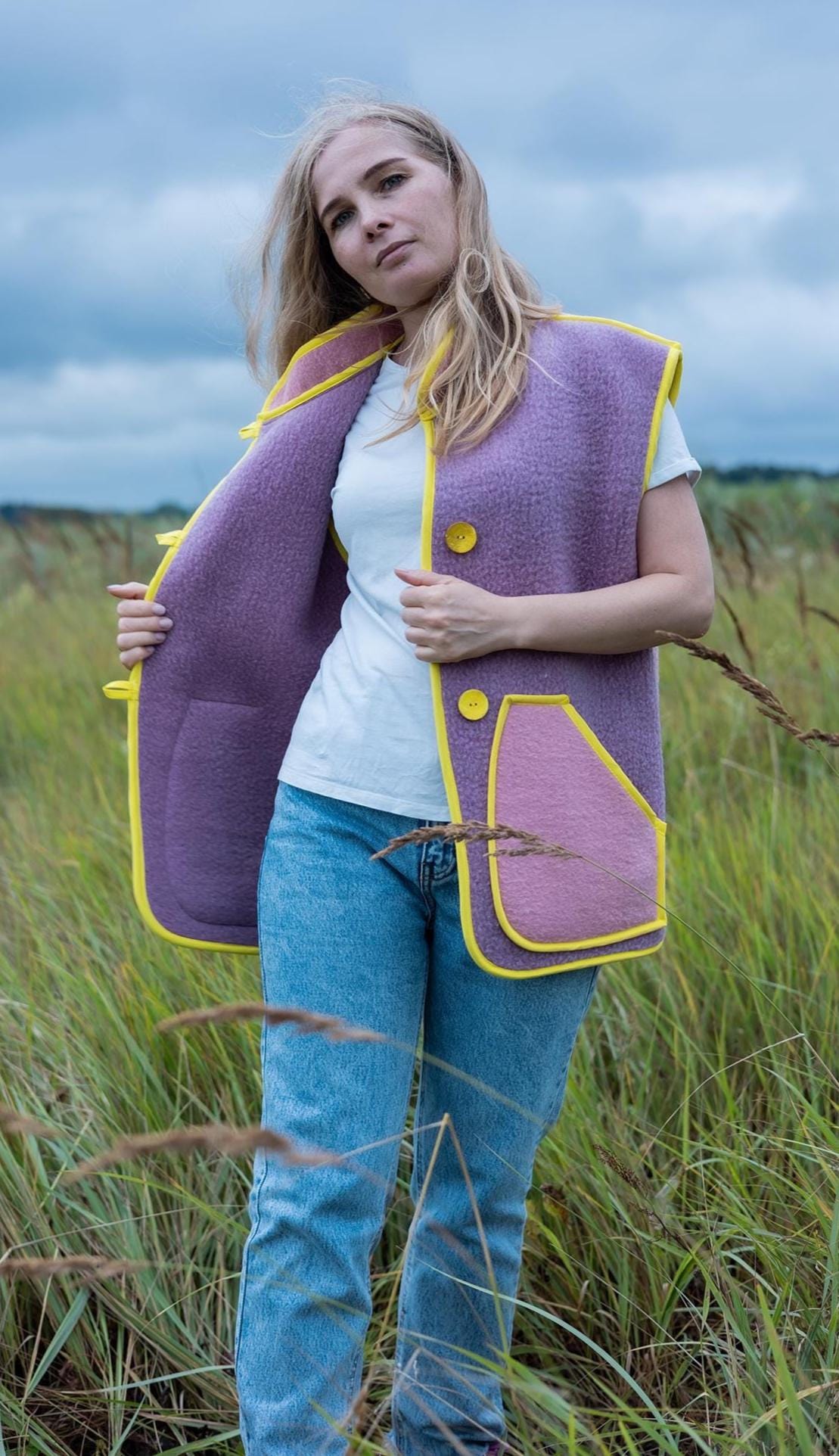 Blanket vest size M,wool blanket vest,upcycled wool Lilac Pink vest,Upcycled Sleeveless Jacket,handmade blanket vests,fleece women vest.