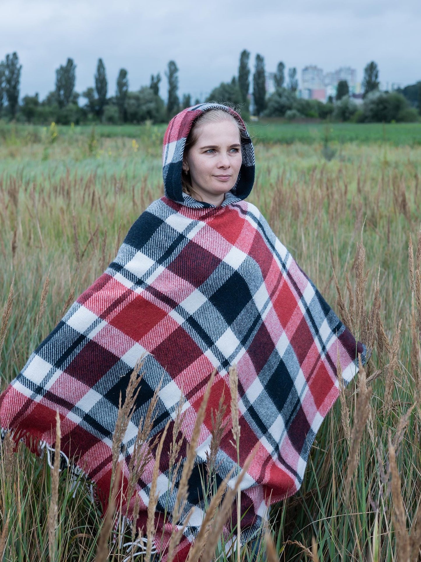 Red plaid poncho with hood, upcycled from vintage wool blanket, cozy checkered cape, handmade poncho for women.