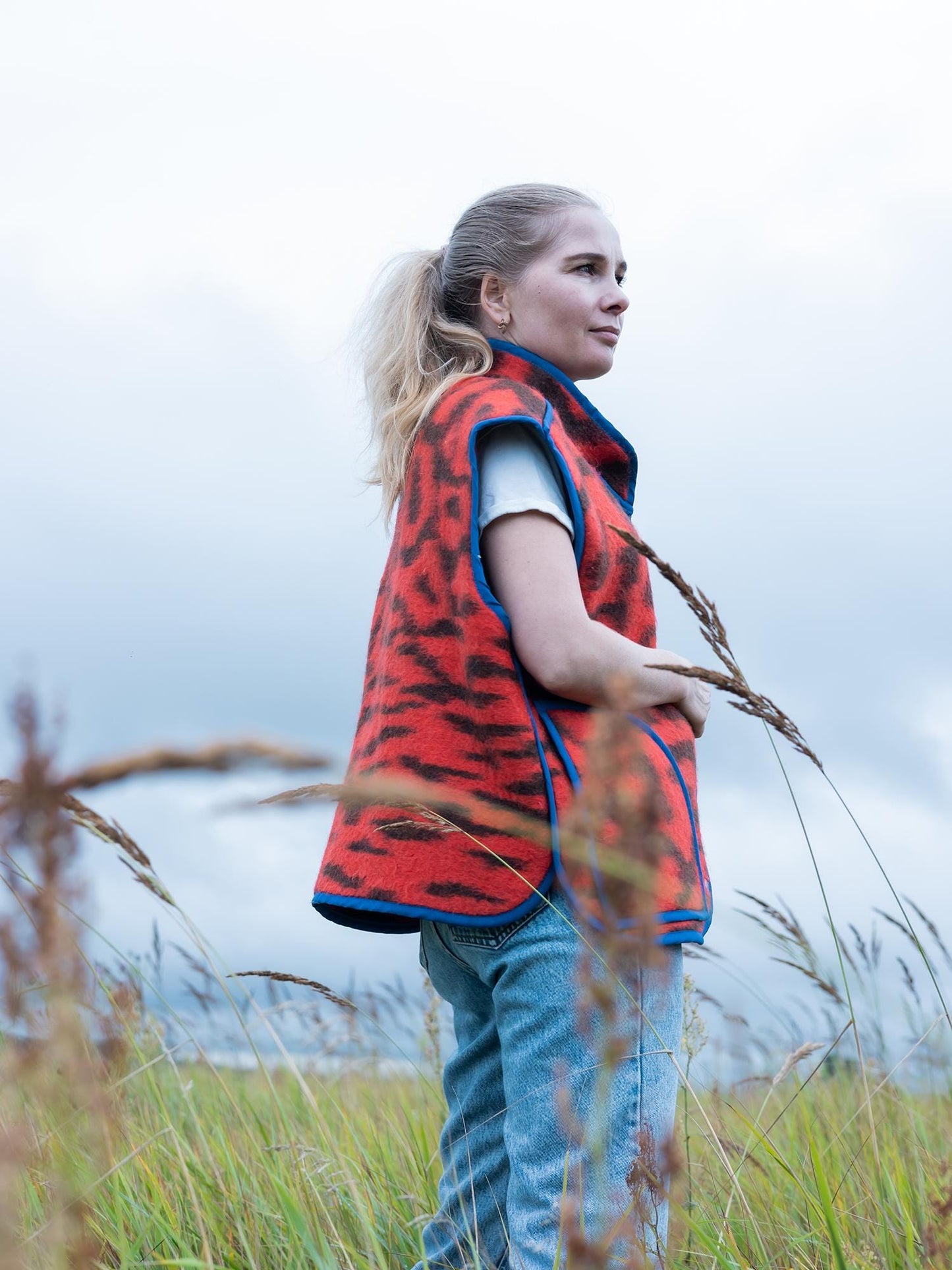 Wool Blanket vest jacket size 8-10 M L,red blanket coat jacket,upcycled coats women,woolen coat plaid,dutch blanket coat,handmade.Ukraine