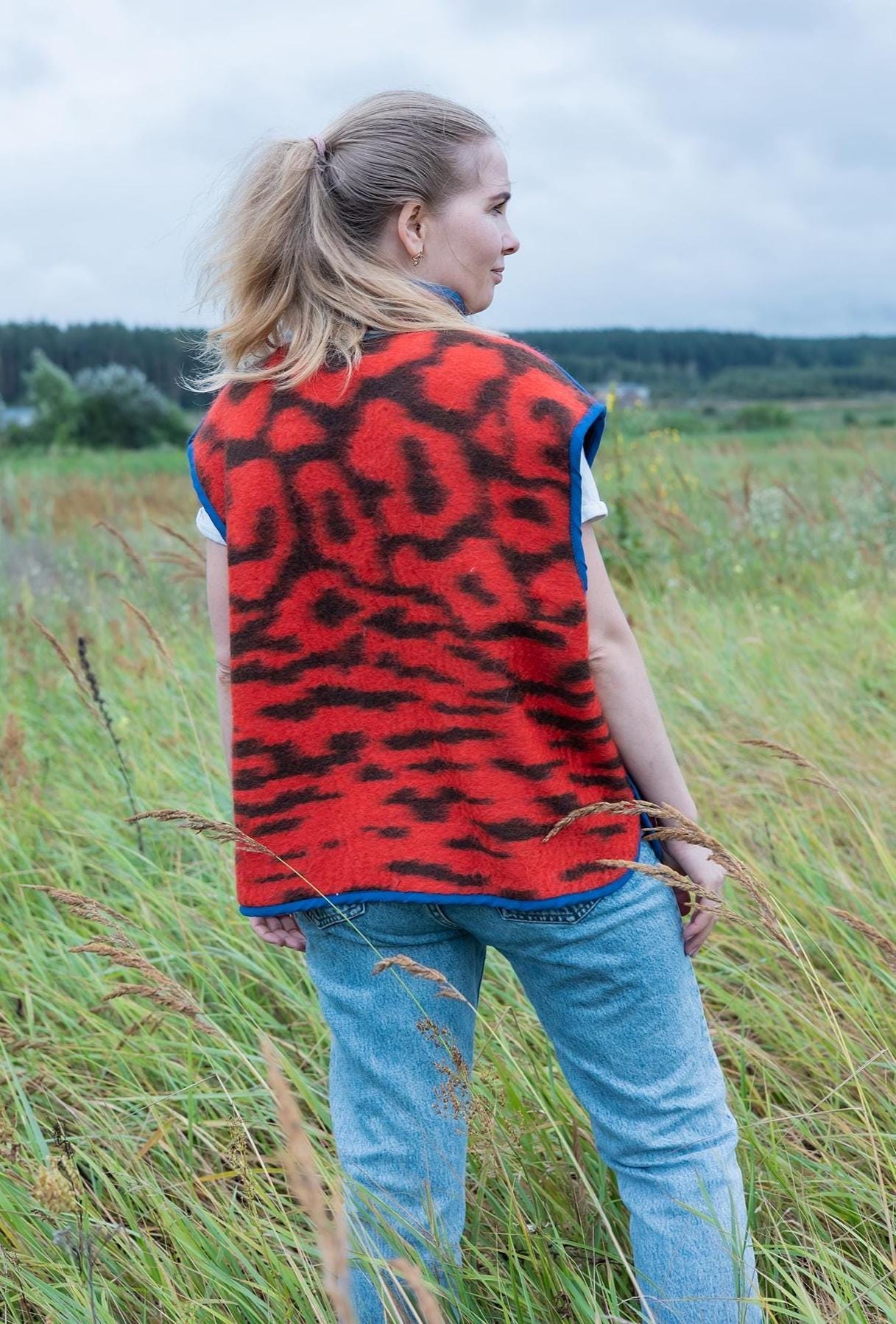 Wool Blanket vest jacket size 8-10 M L,red blanket coat jacket,upcycled coats women,woolen coat plaid,dutch blanket coat,handmade.Ukraine