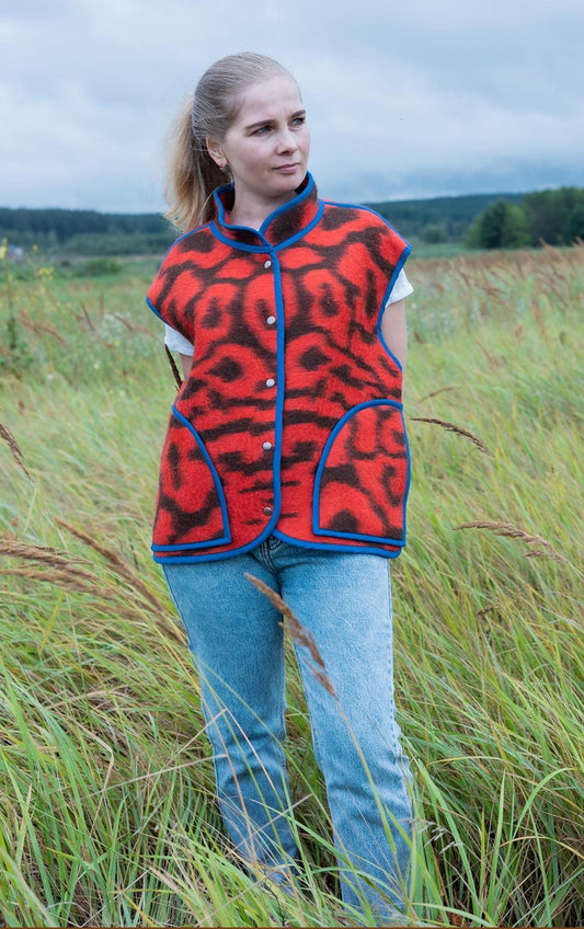 Wool Blanket vest jacket size 8-10 M L,red blanket coat jacket,upcycled coats women,woolen coat plaid,dutch blanket coat,handmade.Ukraine