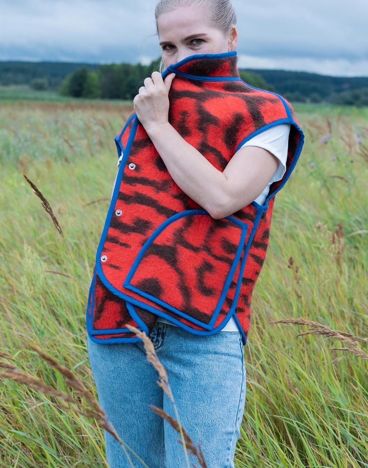 Wool Blanket vest jacket size 8-10 M L,red blanket coat jacket,upcycled coats women,woolen coat plaid,dutch blanket coat,handmade.Ukraine