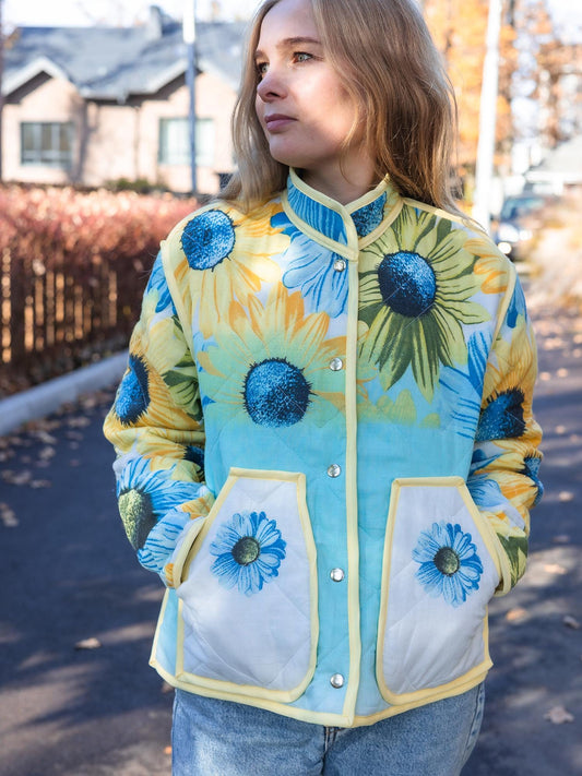 Quilted Jacket, vintage patchwork coat size M from quilted wool blanket, upcycled jacket with pockets, warm coat from retro quilt blanket.