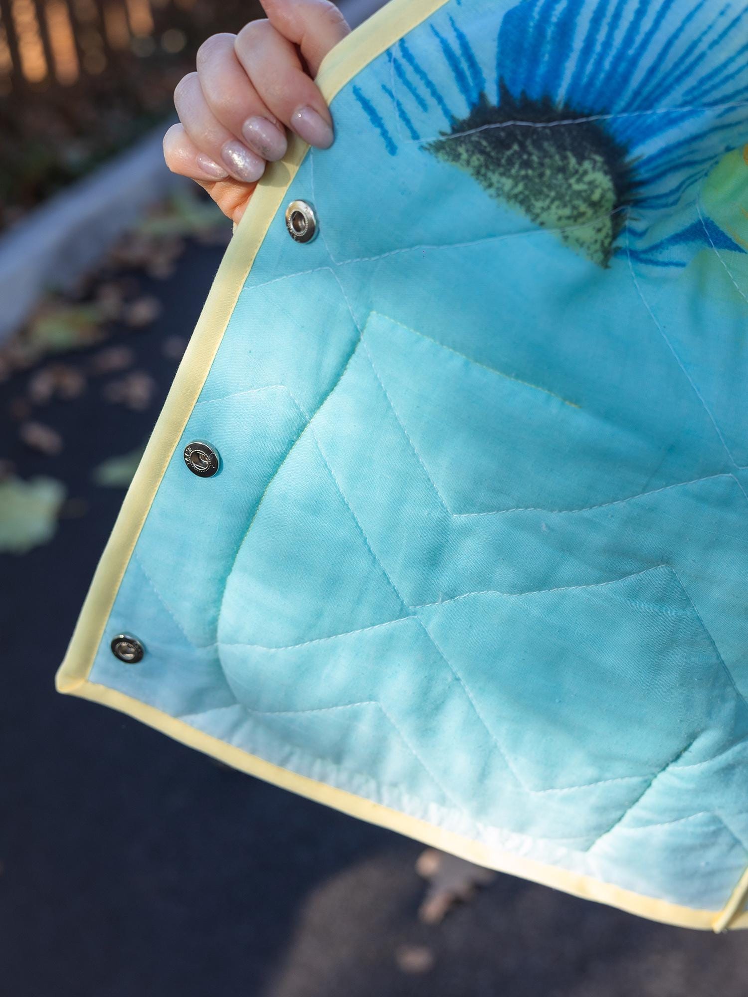 Quilted Jacket, vintage patchwork coat size M from quilted wool blanket, upcycled jacket with pockets, warm coat from retro quilt blanket.