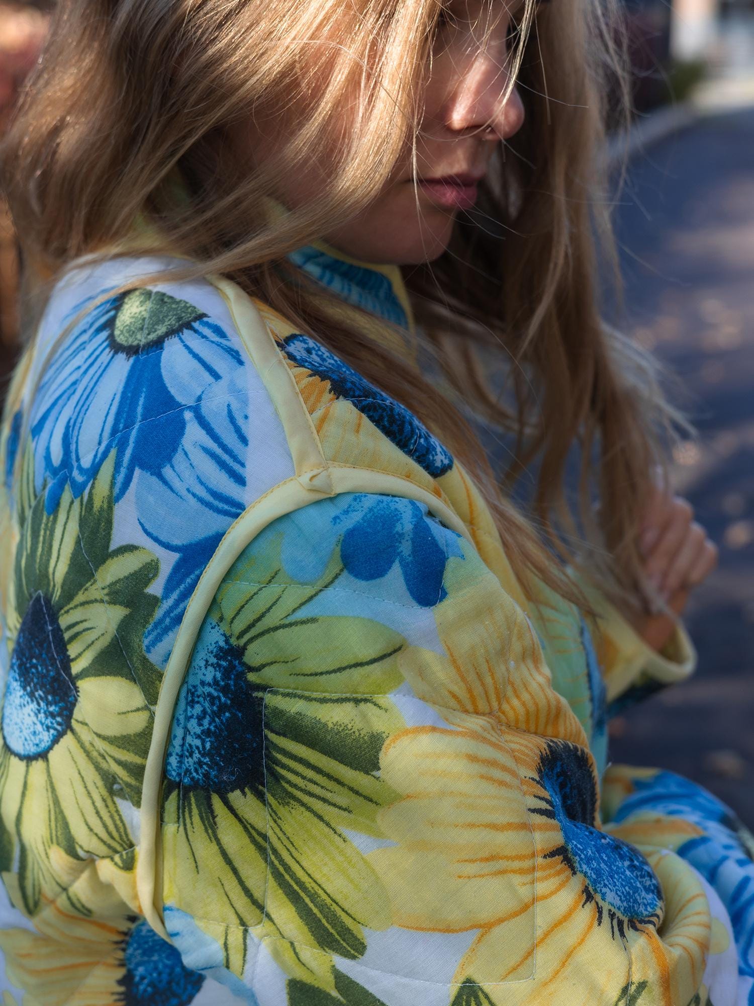 Quilted Jacket, vintage patchwork coat size M from quilted wool blanket, upcycled jacket with pockets, warm coat from retro quilt blanket.