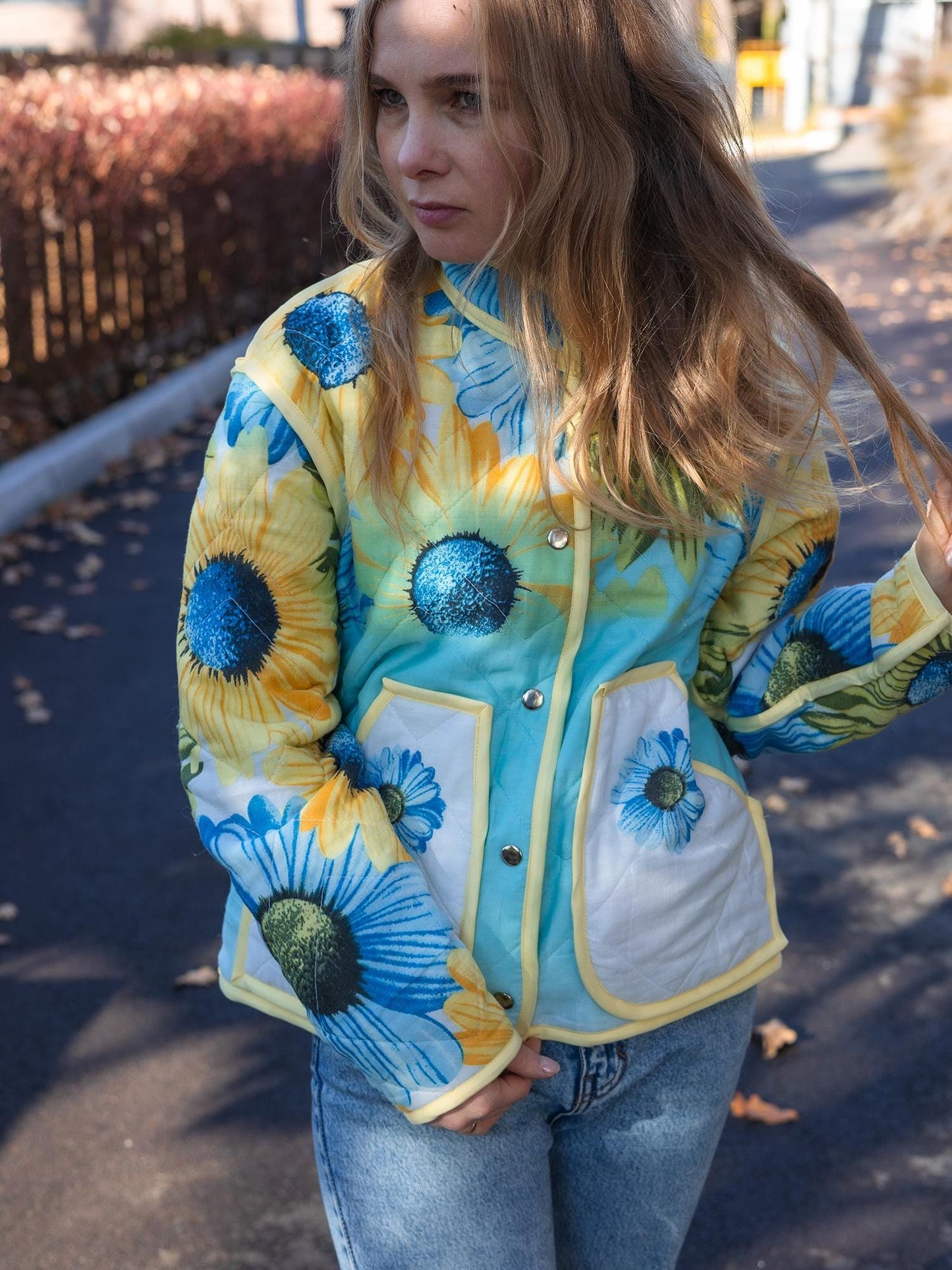 Quilted Jacket, vintage patchwork coat size M from quilted wool blanket, upcycled jacket with pockets, warm coat from retro quilt blanket.