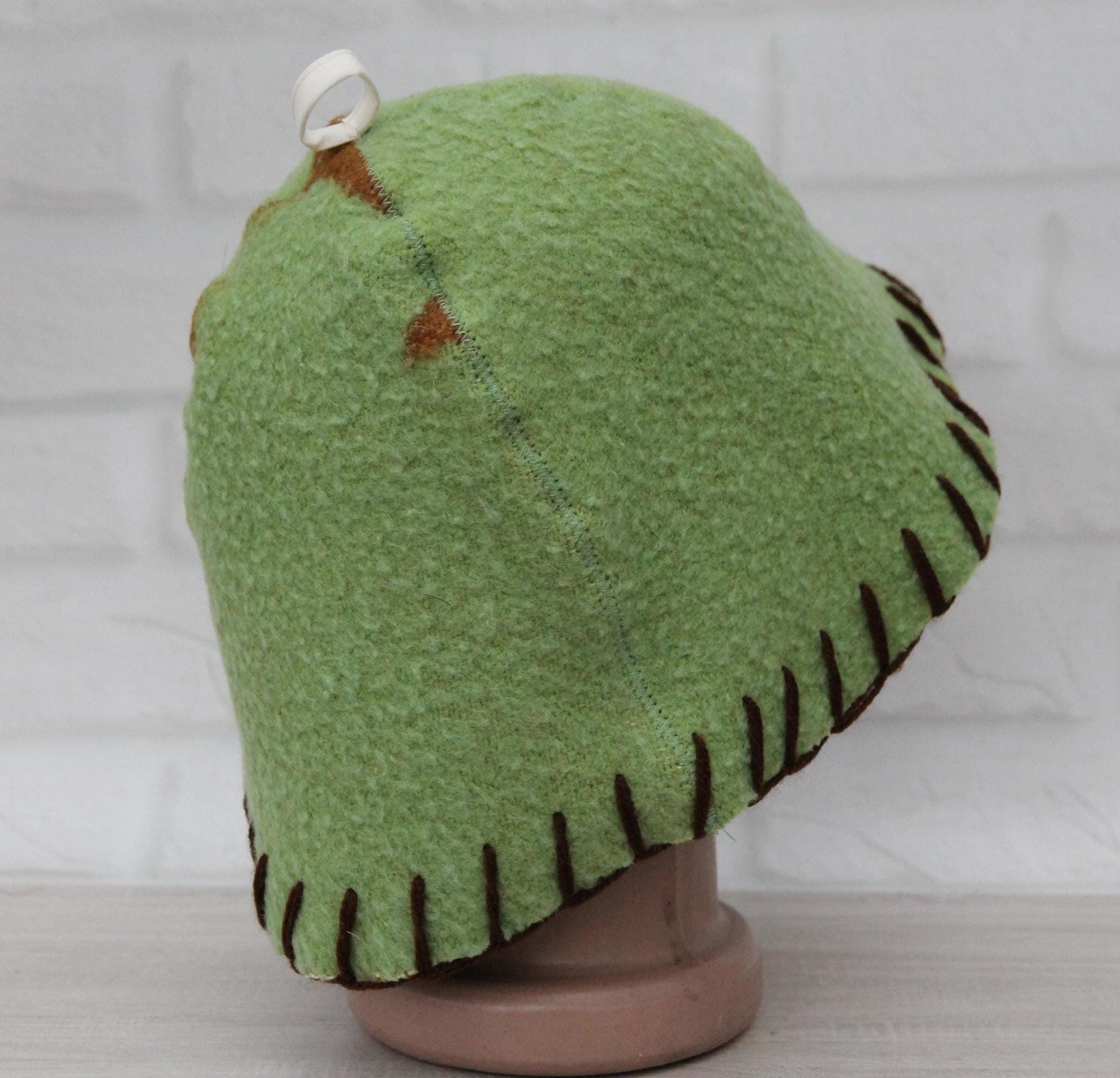 Wool sauna hat mitten mat natural,handmade green felted bath hat, ecoriendly hat recycled blanket cap, gift for sauna lovers.