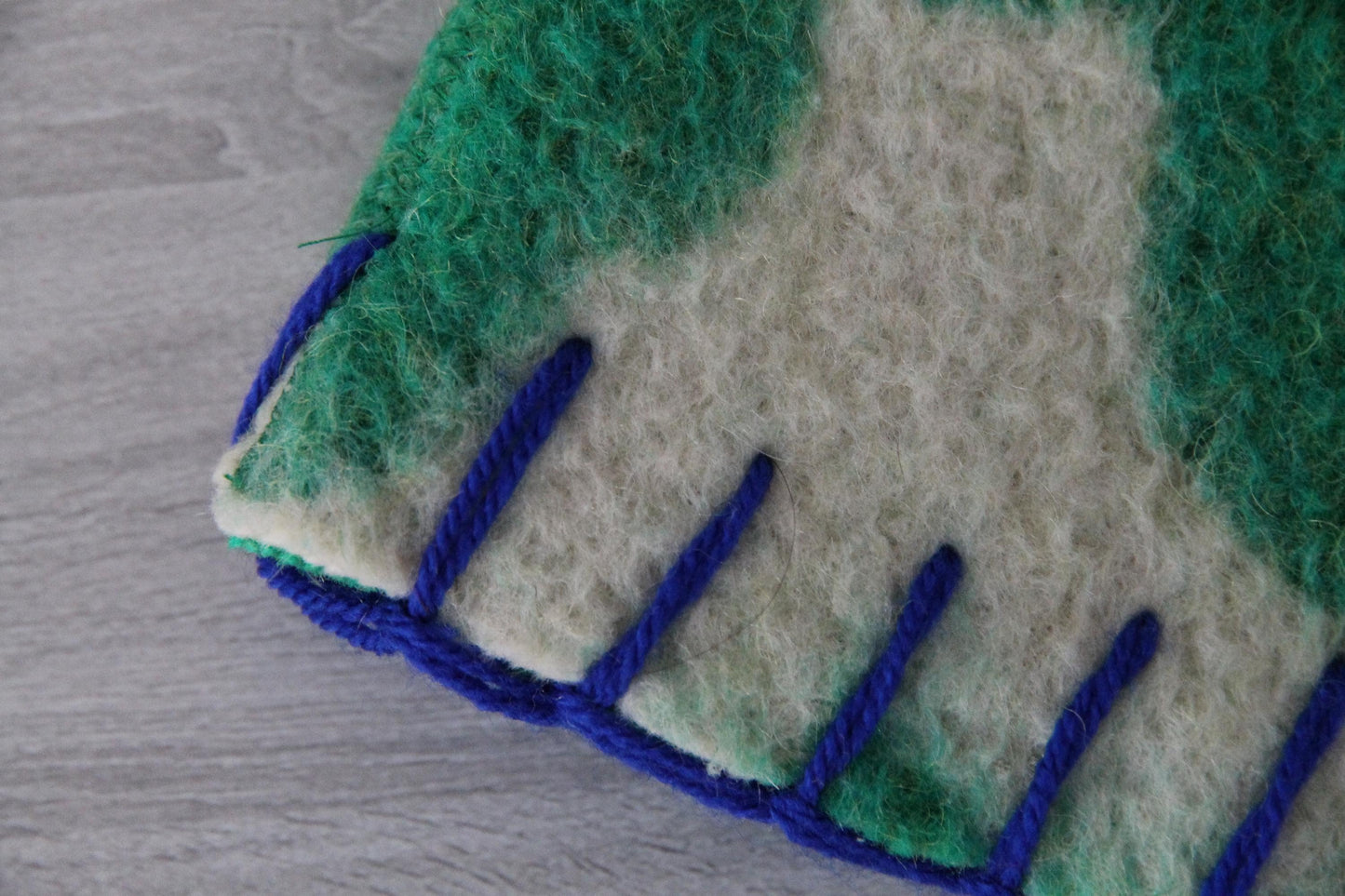 Wool sauna hat mitten mat natural,handmade green felted bath hat, ecoriendly hat recycled blanket cap, gift for sauna lovers.