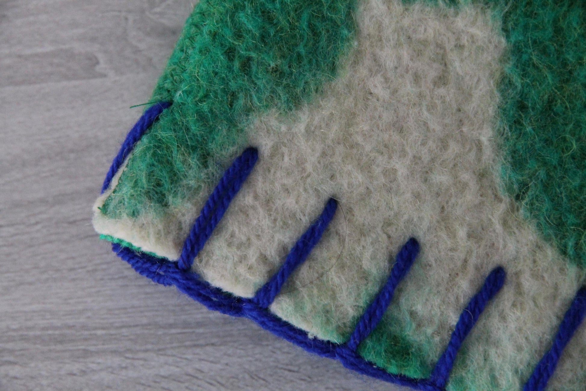 Wool sauna hat mitten mat natural,handmade green felted bath hat, ecoriendly hat recycled blanket cap, gift for sauna lovers.