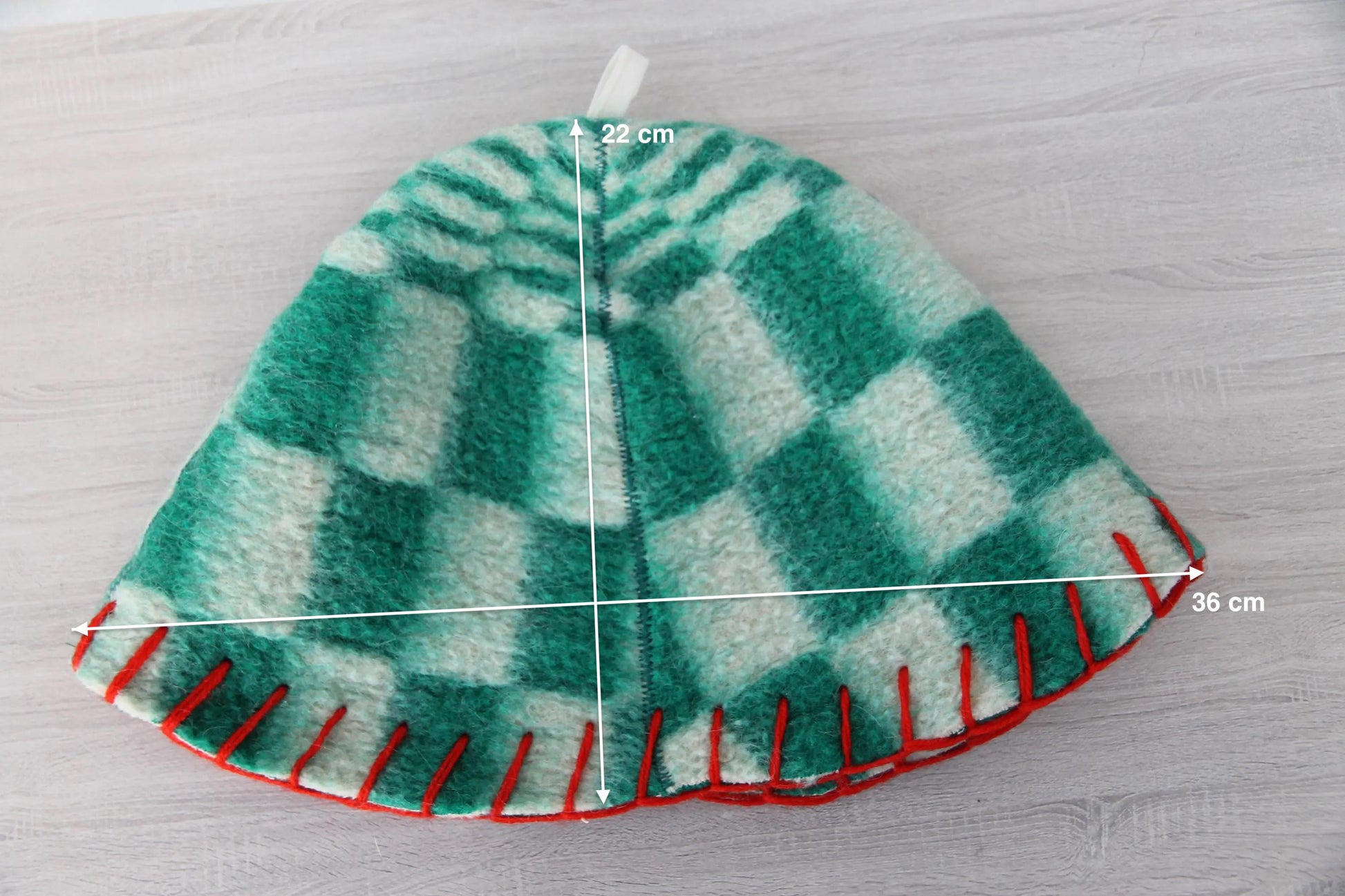 Green wool sauna hat, handmade vintage blanket banya hat, thick felted steam bath hat with loop, upcycled sauna gift,flower felt hat.Баня.