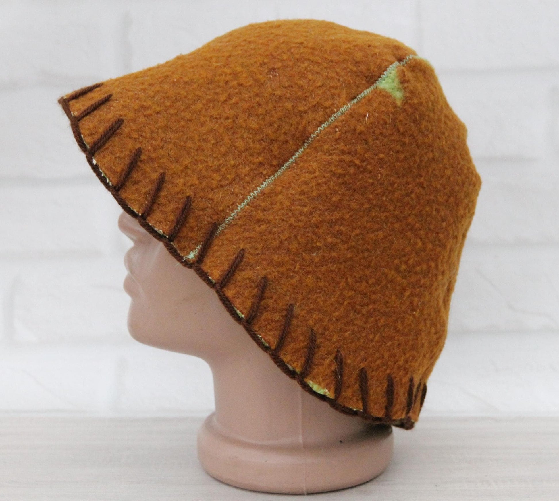 Wool sauna hat mitten mat natural,handmade green felted bath hat, ecoriendly hat recycled blanket cap, gift for sauna lovers.