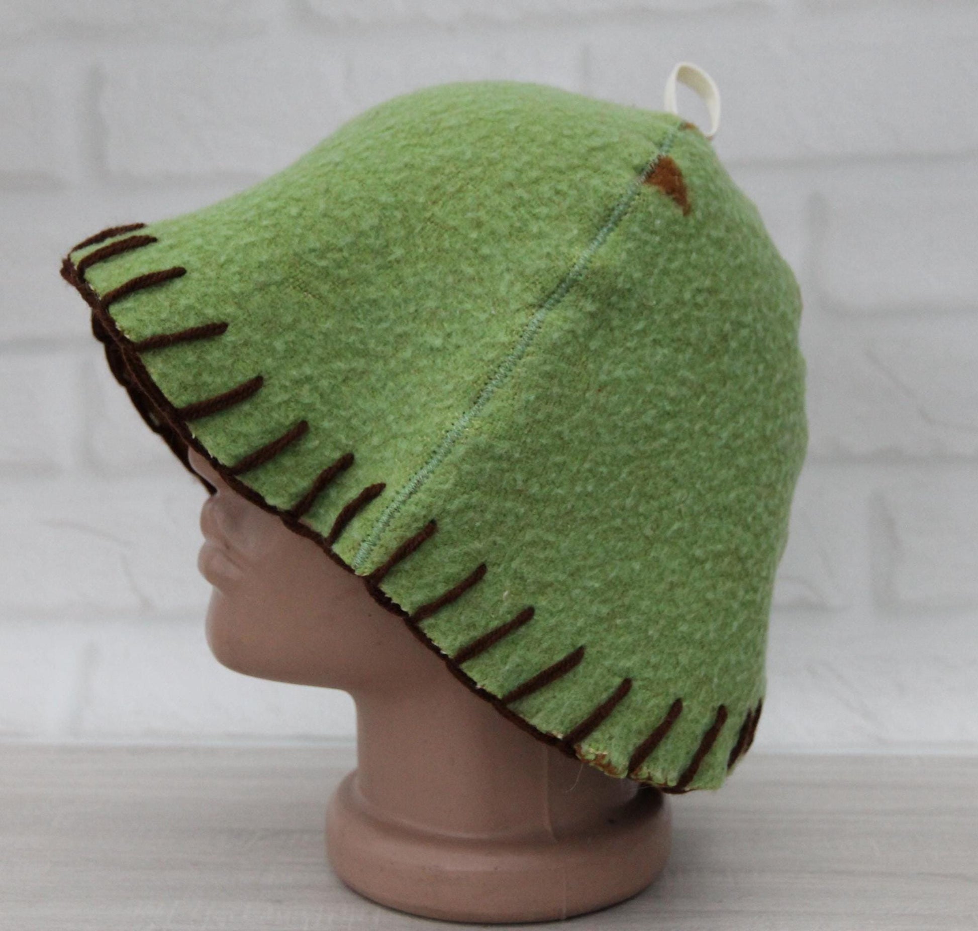 Wool sauna hat mitten mat natural,handmade green felted bath hat, ecoriendly hat recycled blanket cap, gift for sauna lovers.