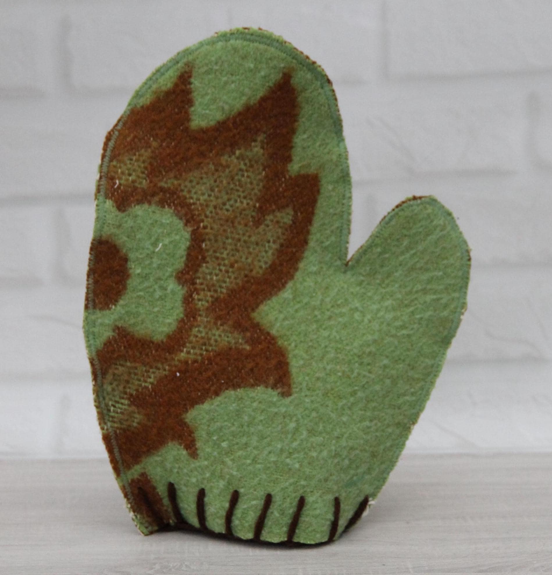 Wool sauna hat mitten mat natural,handmade green felted bath hat, ecoriendly hat recycled blanket cap, gift for sauna lovers.