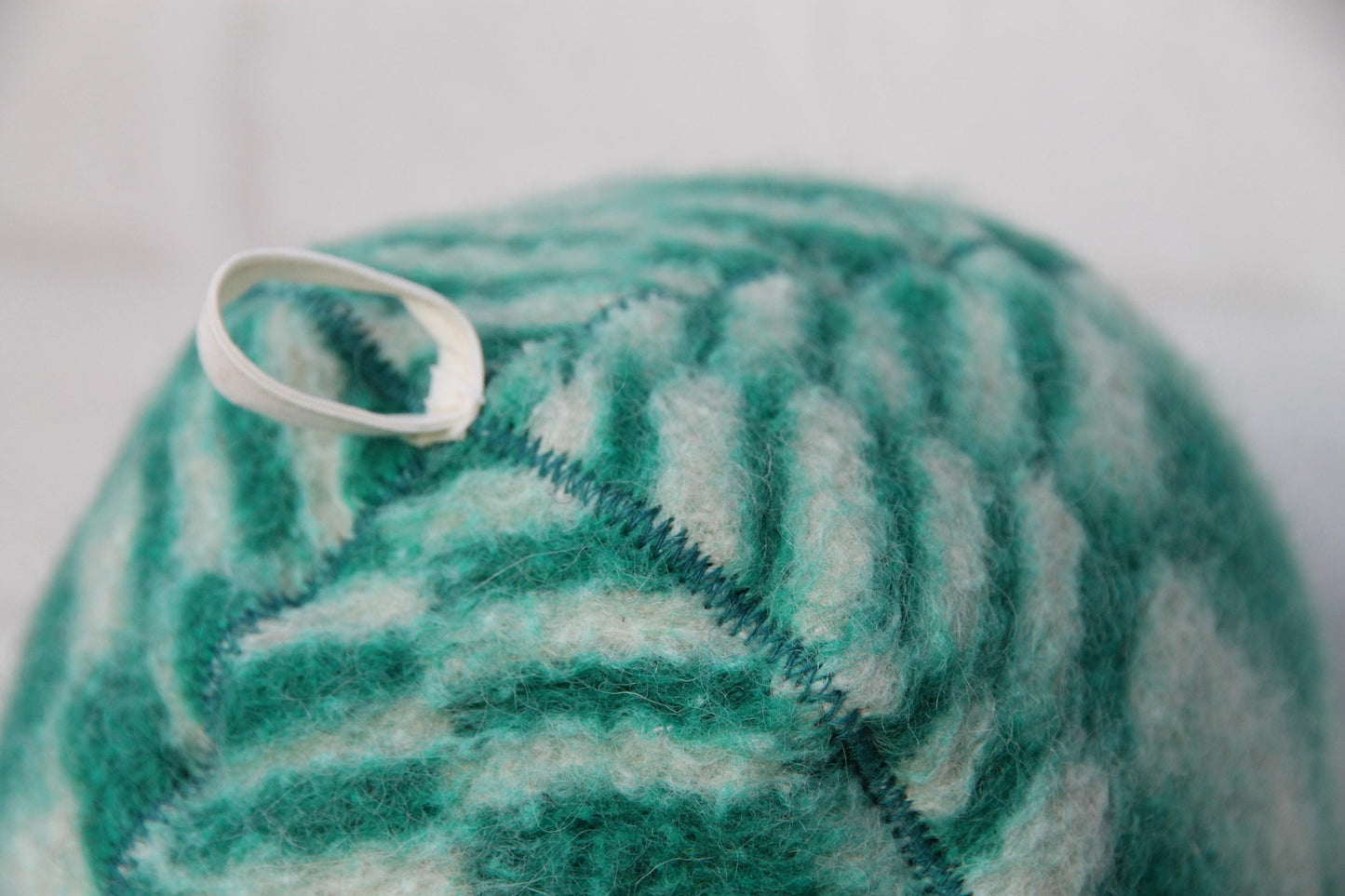 Green wool sauna hat, handmade vintage blanket banya hat, thick felted steam bath hat with loop, upcycled sauna gift,flower felt hat.Баня.