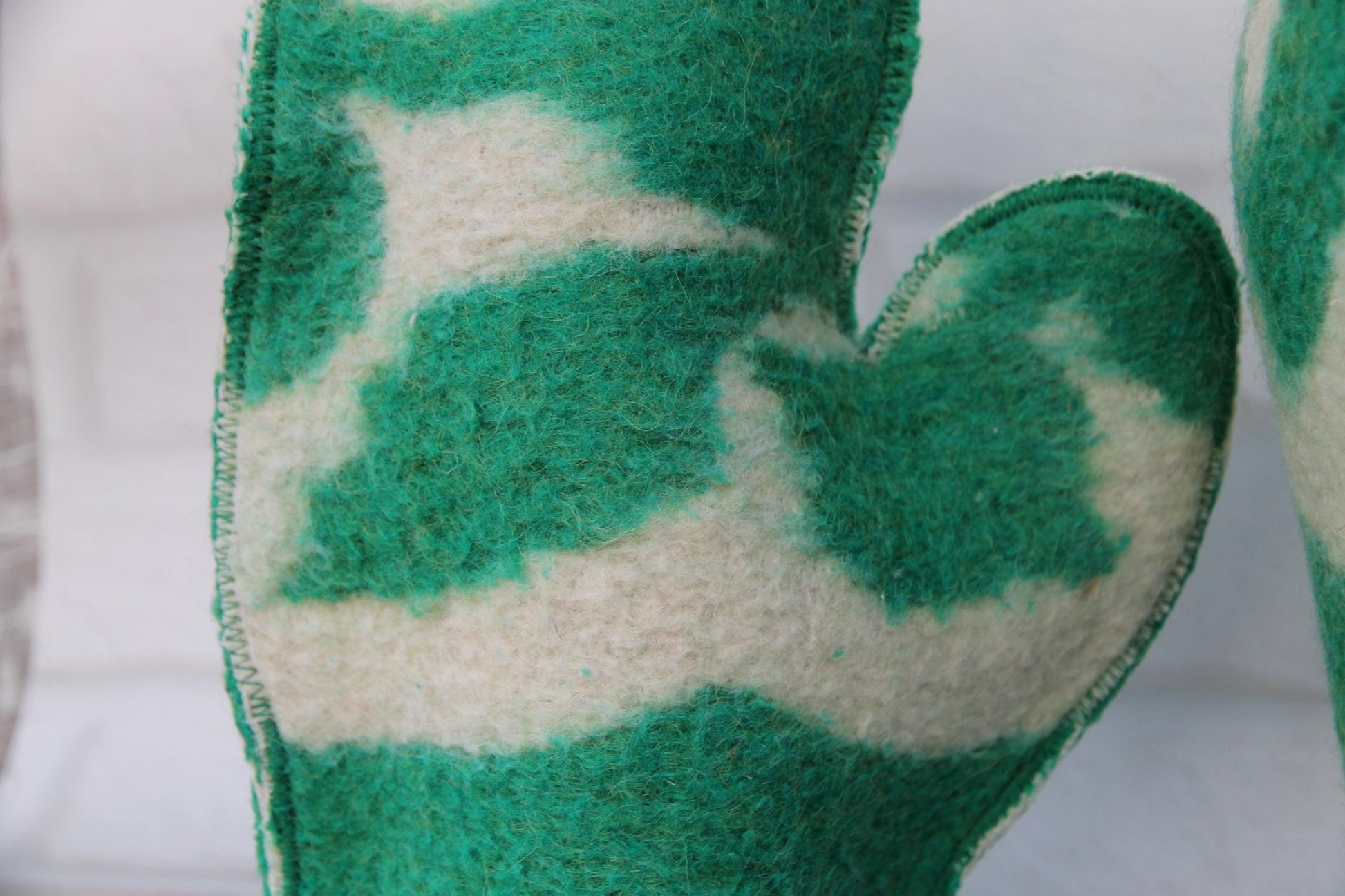 Wool sauna hat mitten mat natural,handmade green felted bath hat, ecoriendly hat recycled blanket cap, gift for sauna lovers.