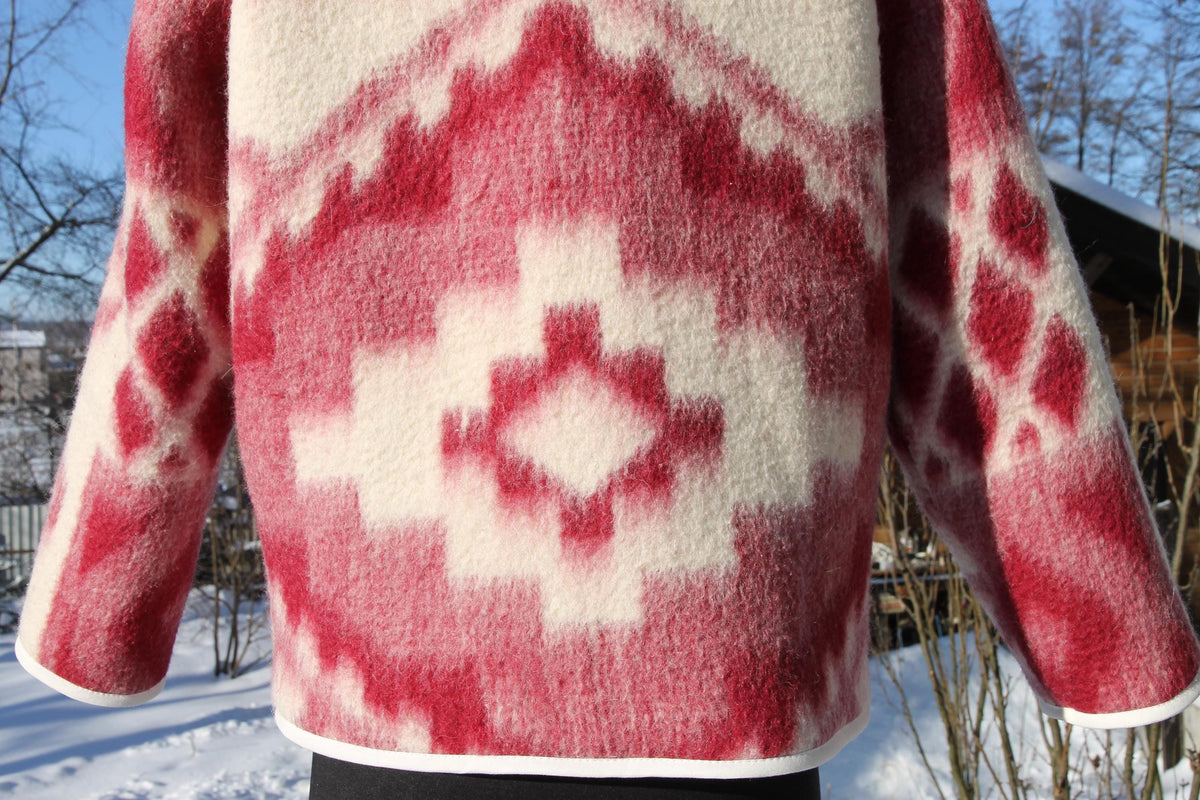 Handmade Wool Blanket Jacket M–L, Upcycled Vintage Blanket Coat, Warm Lined Winter Jacket, Ethnic Folk Style