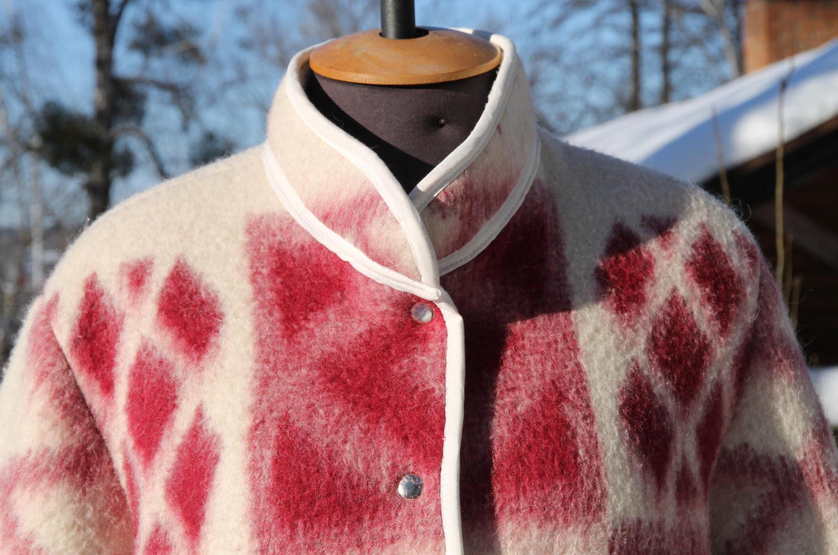 Handmade Wool Blanket Jacket M–L, Upcycled Vintage Blanket Coat, Warm Lined Winter Jacket, Ethnic Folk Style