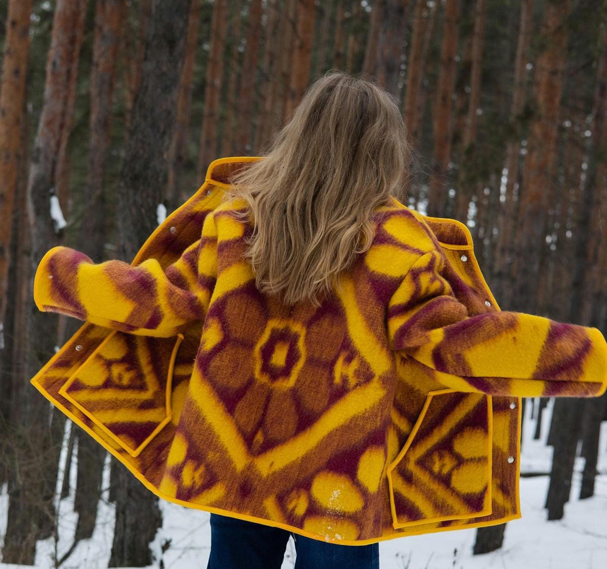 Handmade Pure Wool Blanket Jacket – Warm Geometric Chore Coat (Size L)