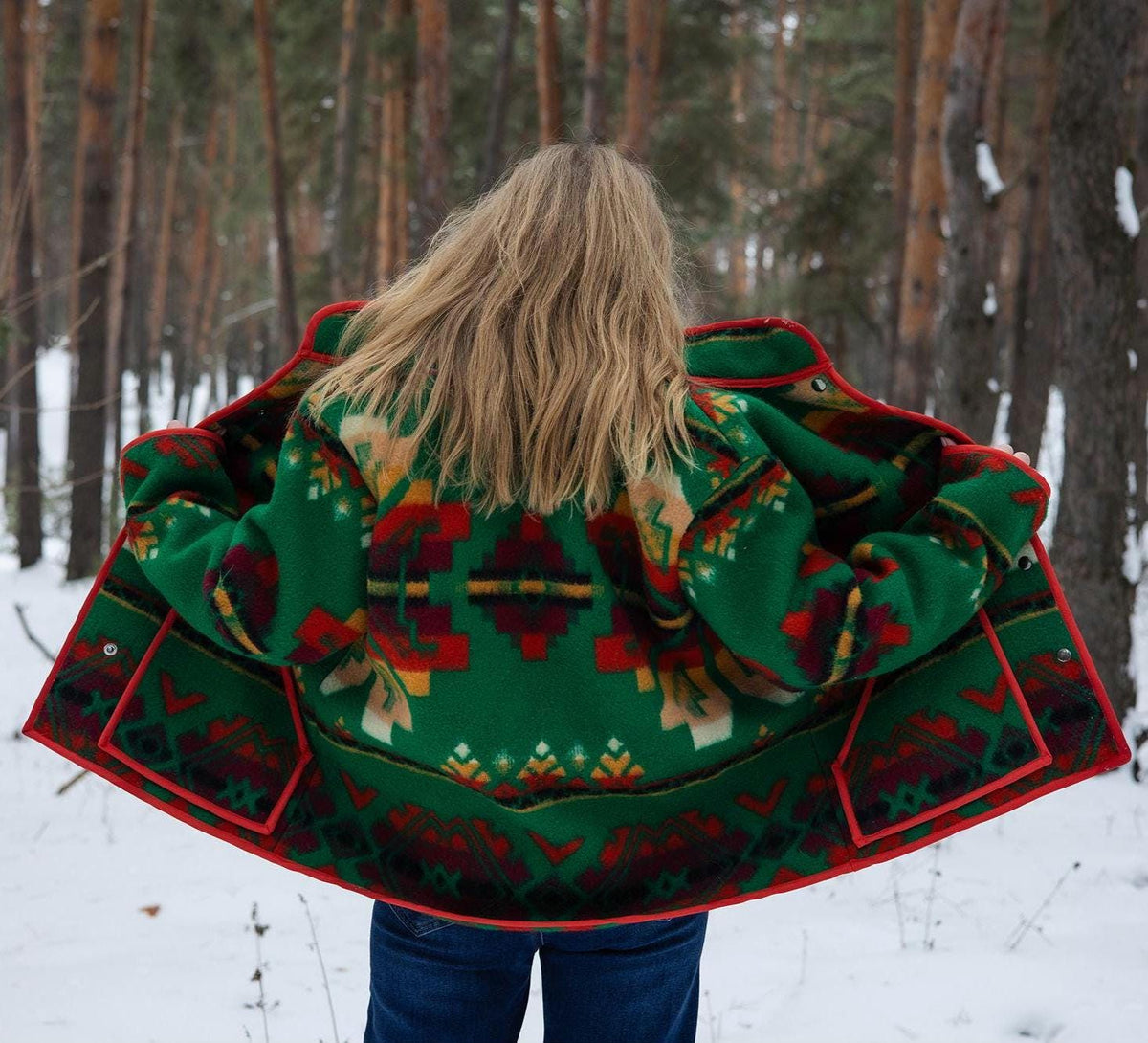 Vintage-Style Wool Blanket Jacket – Vibrant Emerald Green Geometric Pattern, Size M