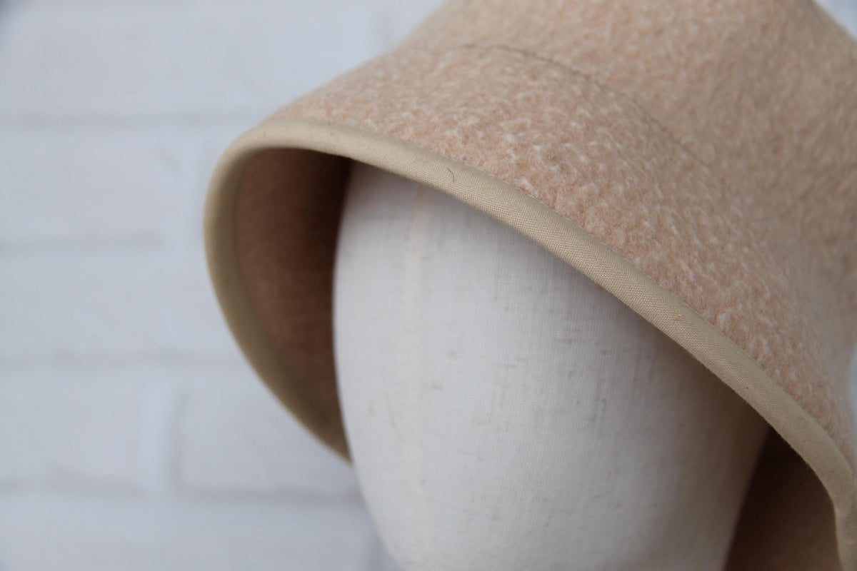 Beige Wool Sauna Hat – Bucket Style Heat Protection for Spa Wellness