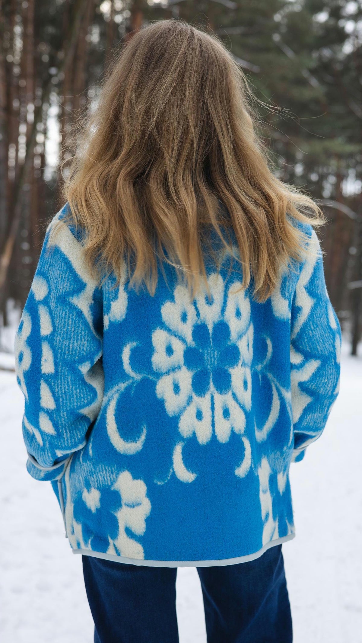 Vintage Wool Blanket Coat – Blue and White Floral Oversize Jacket – Women's Size M