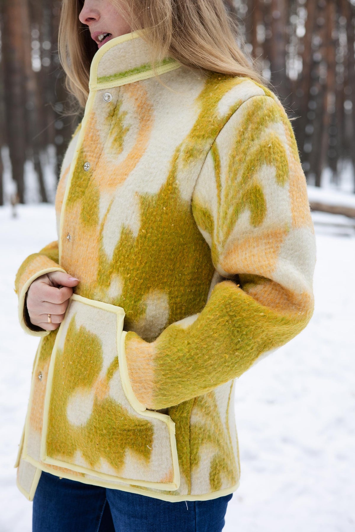 Vintage Wool Blanket Coat – Yellow Geometric Upcycled Jacket – Sustainable Fashion