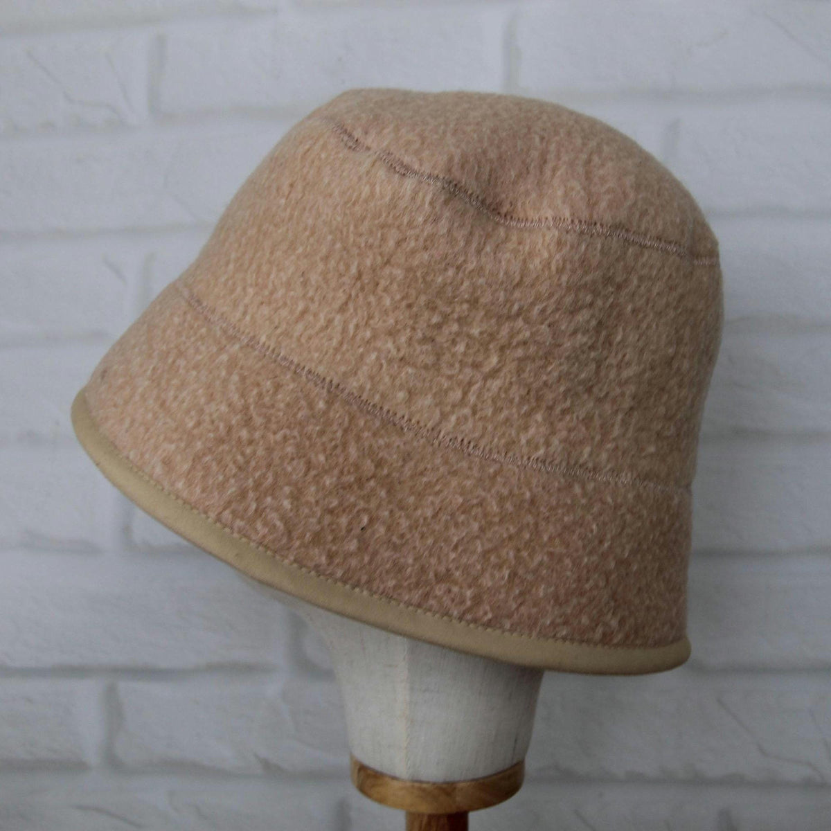 Beige Wool Sauna Hat – Bucket Style Heat Protection for Spa Wellness