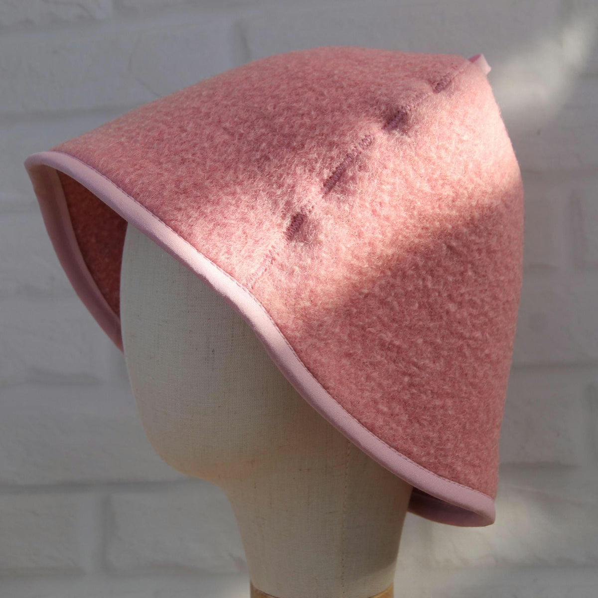 Elevate Your Spa Ritual: Dusty Rose Felt Sauna Set